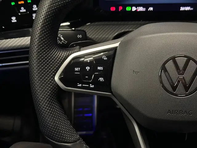Volkswagen Golf view 17