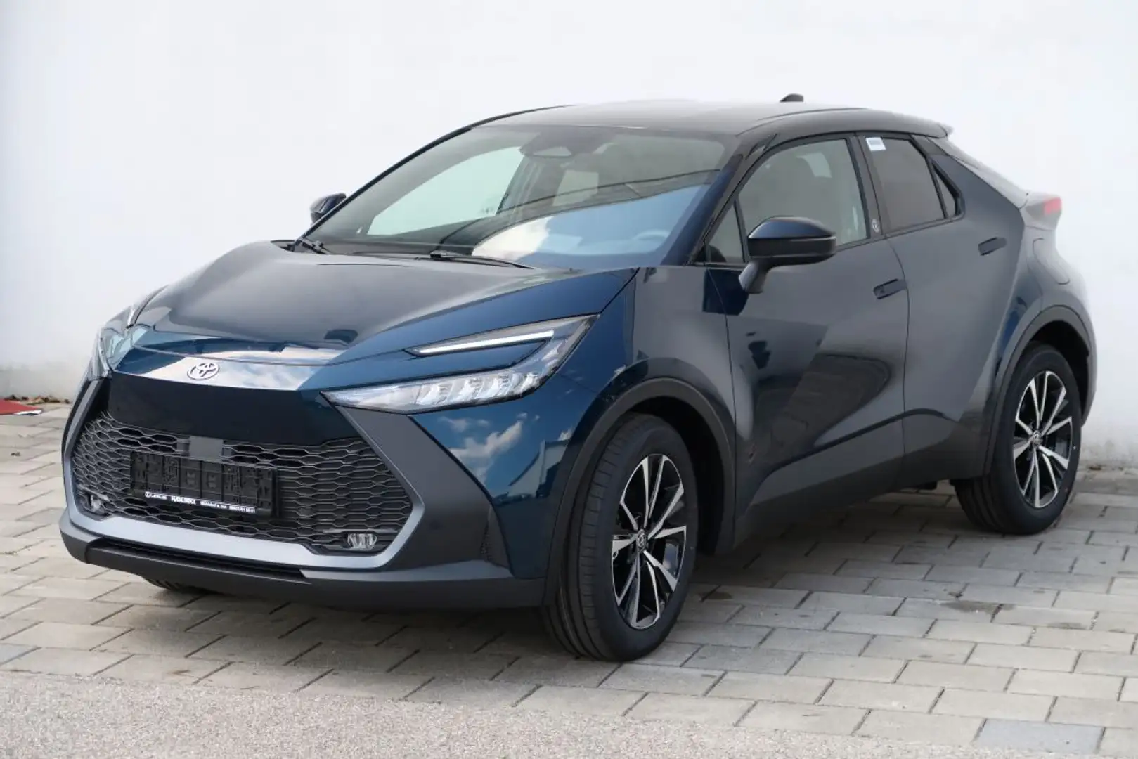 Toyota C-HR 0% Finanzierung 359,- Team D Versicherungsflat 29 Groen - 1