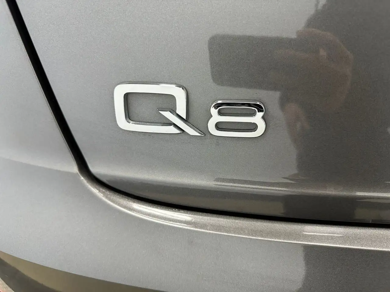 Audi Q8 снимка Audi Q8
