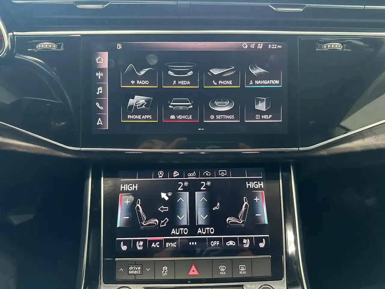 Audi Q8 снимка Audi Q8