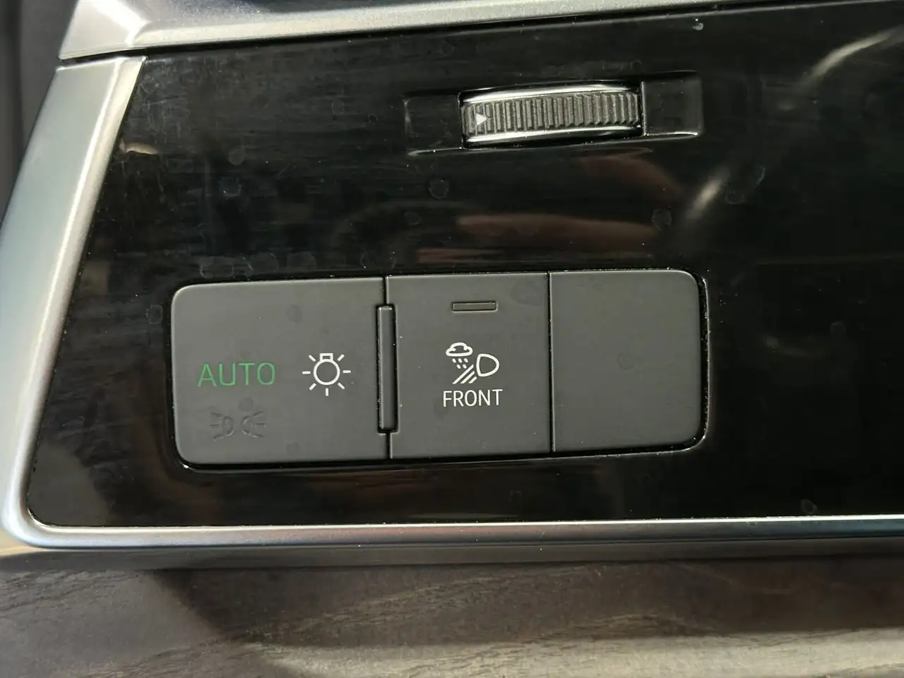 Audi Q8 снимка Audi Q8