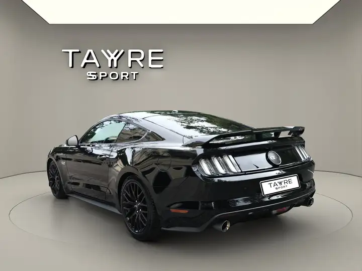 Ford Mustang Fastback 5.0 Ti-VCT GT 2017, foto 4