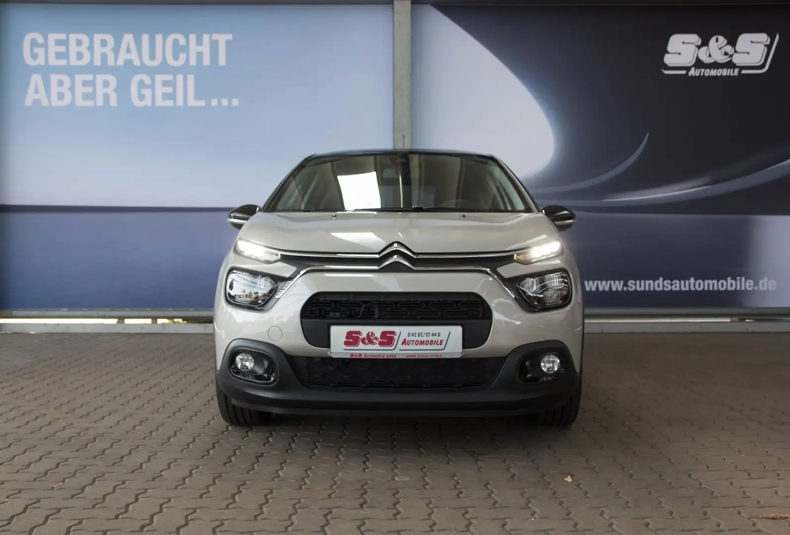 Citroen C3 1.2 PureTech Shine KAMERA/TEMPOMAT/LED Grau - 2