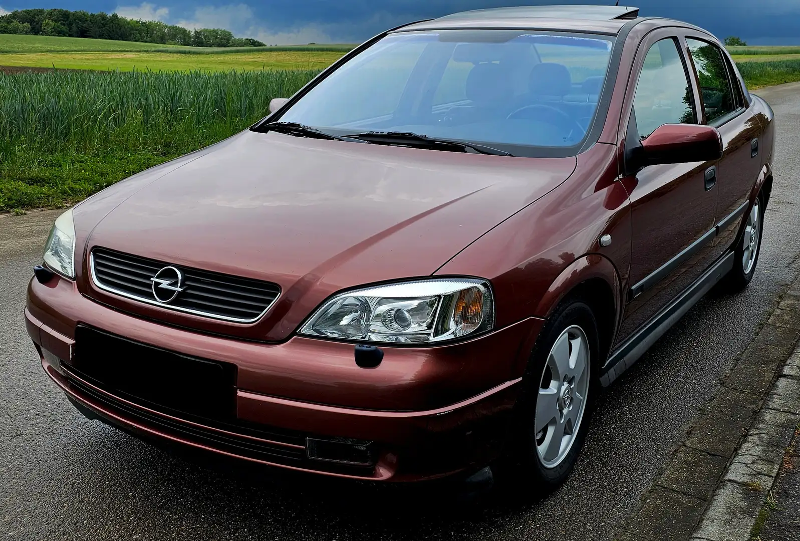Opel Astra 2.2 Elegance/Vollleder/Schiebedach/Xenon/Klima Rot - 1