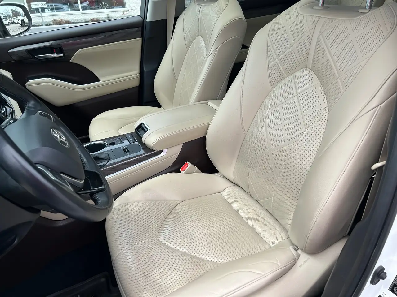 Toyota Highlander снимка Toyota Highlander