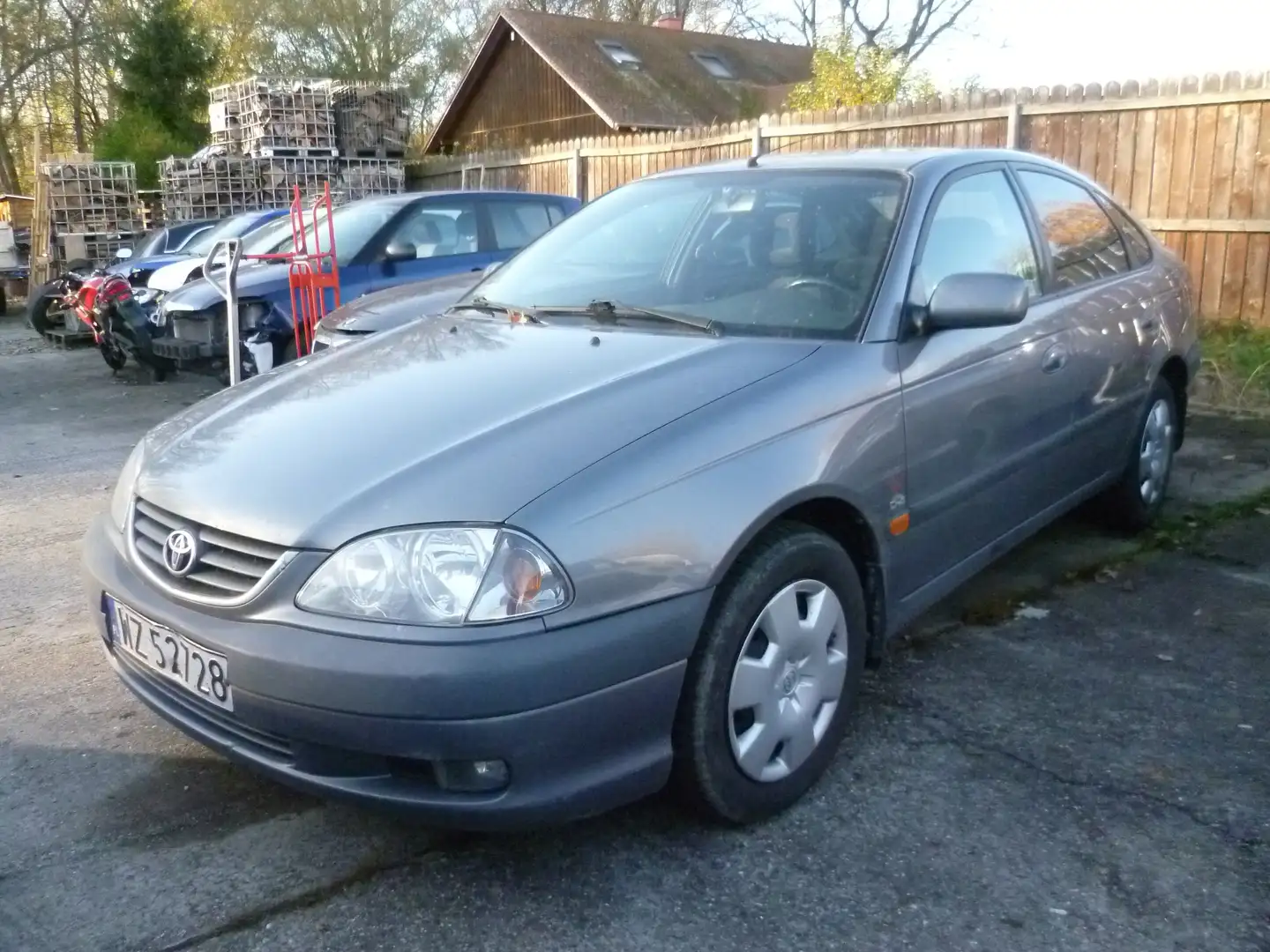 Toyota Avensis Avensis 2.0 linea sol - 1