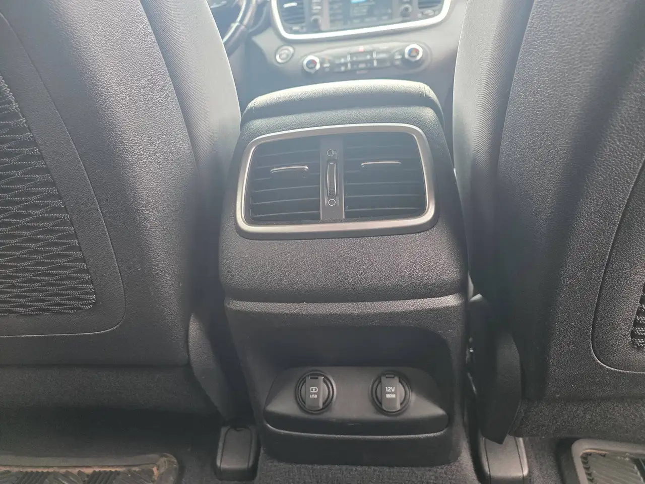 Kia Sorento снимка Kia Sorento