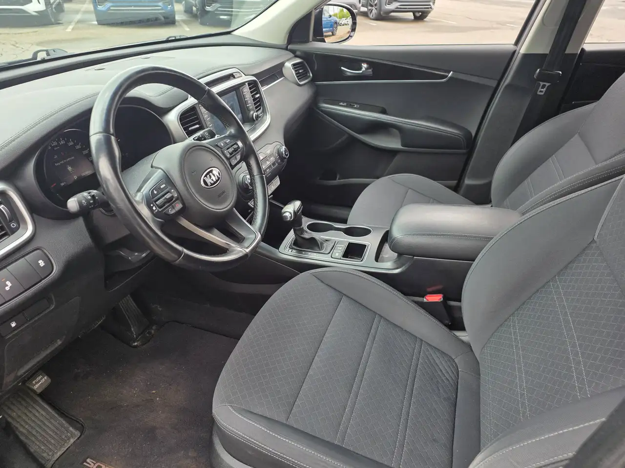 Kia Sorento снимка Kia Sorento