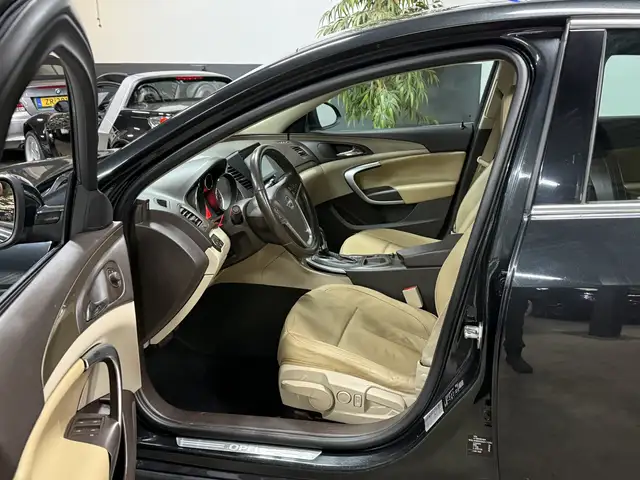 Opel Insignia view 5