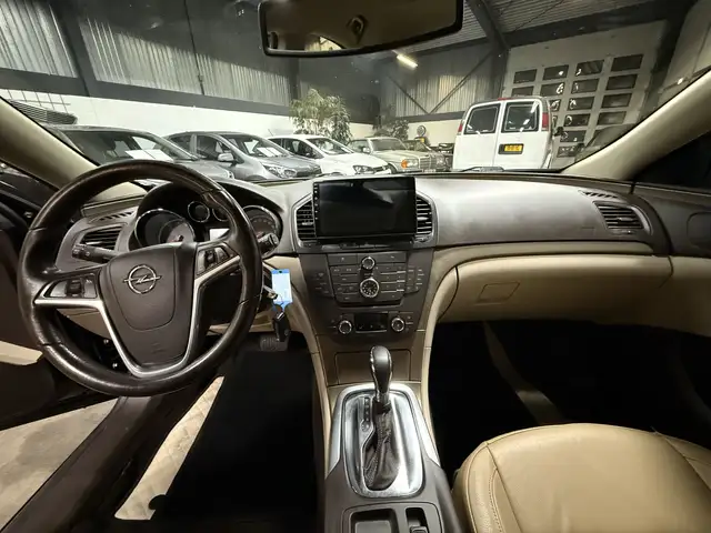 Opel Insignia view 7