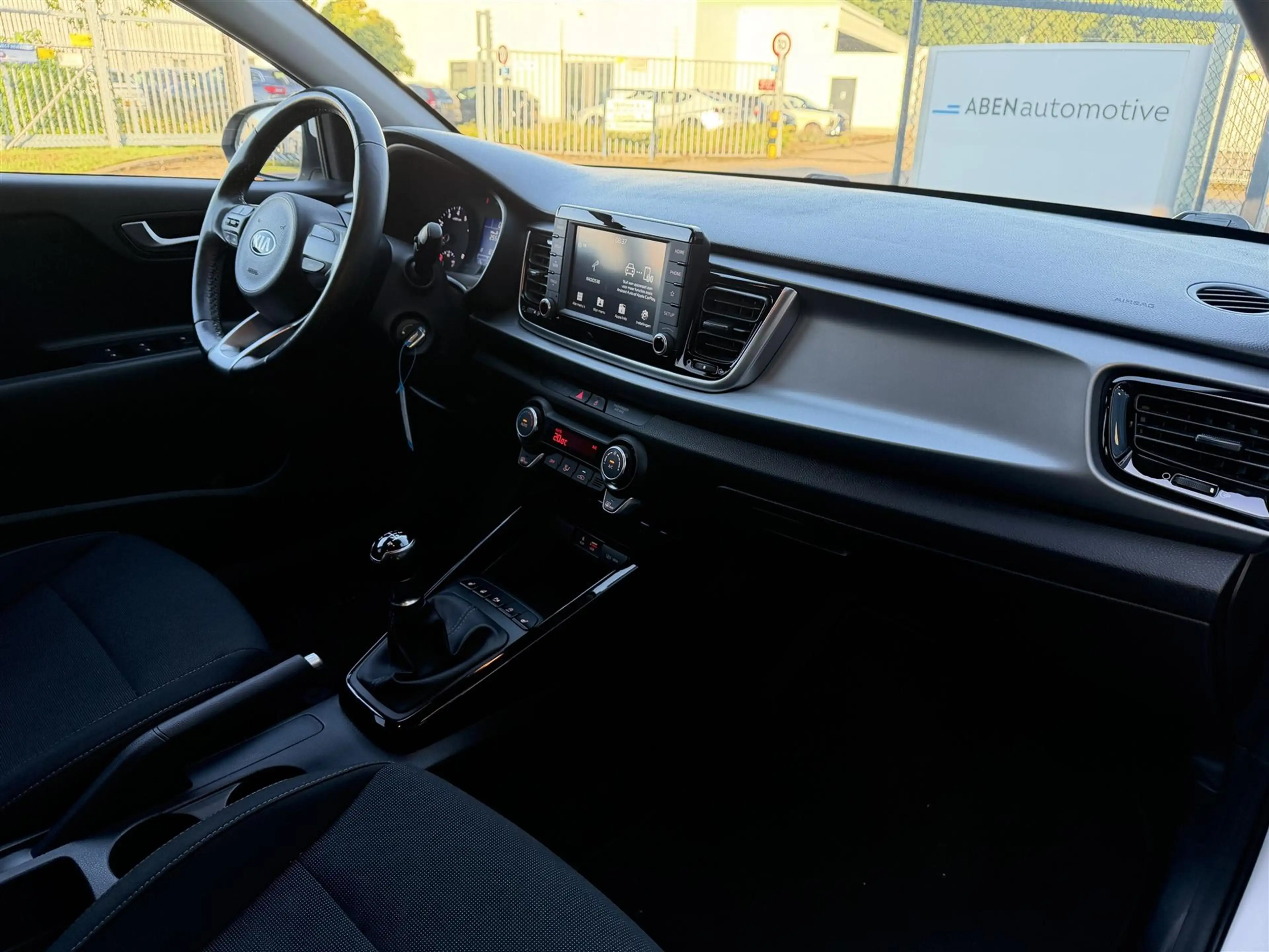 Kia Rio 1.2 cvvt 84PK Dream Team Edition (CARPLAY|WINTER P — photo 23