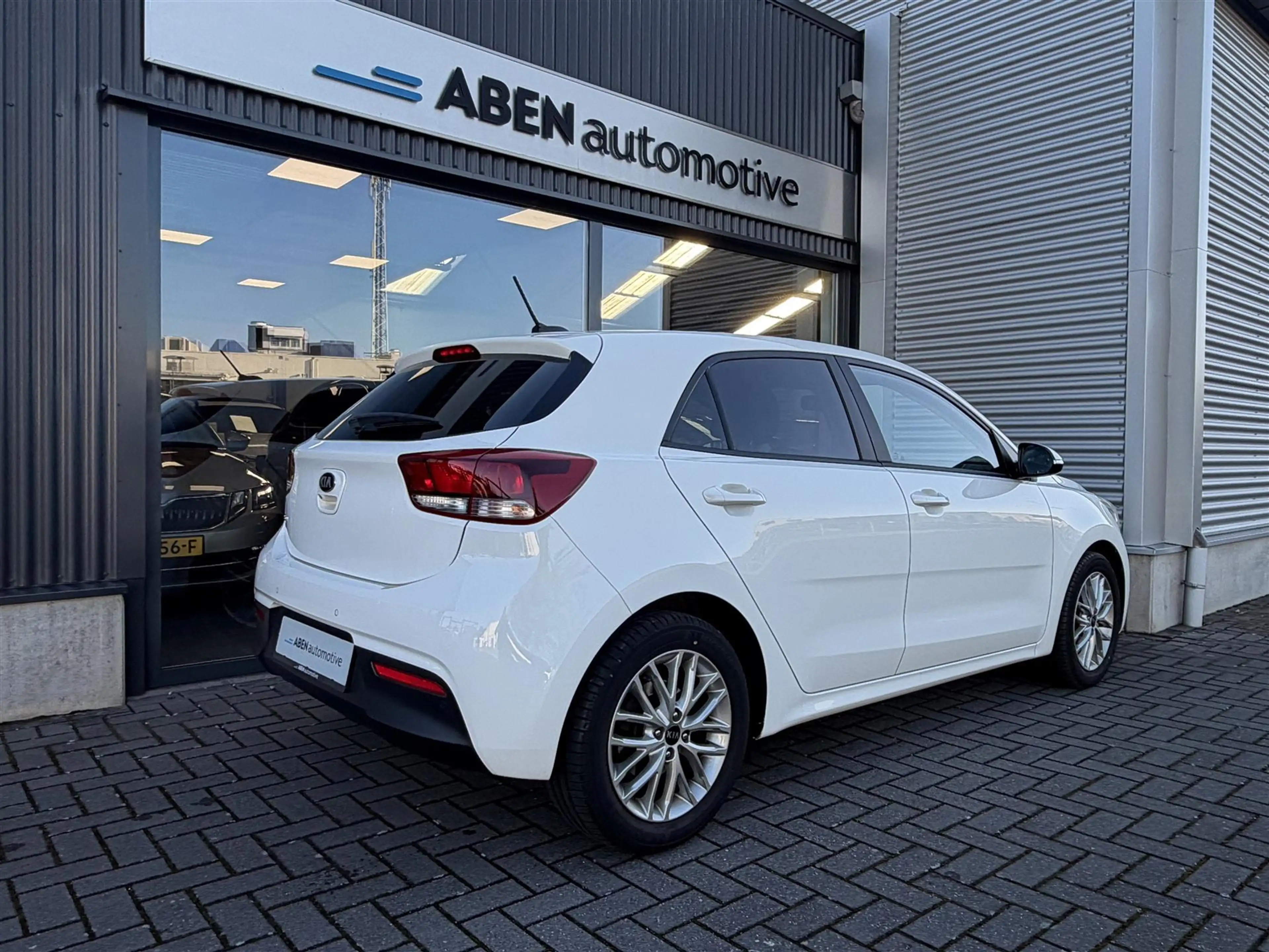 Kia Rio 1.2 cvvt 84PK Dream Team Edition (CARPLAY|WINTER P — photo 29