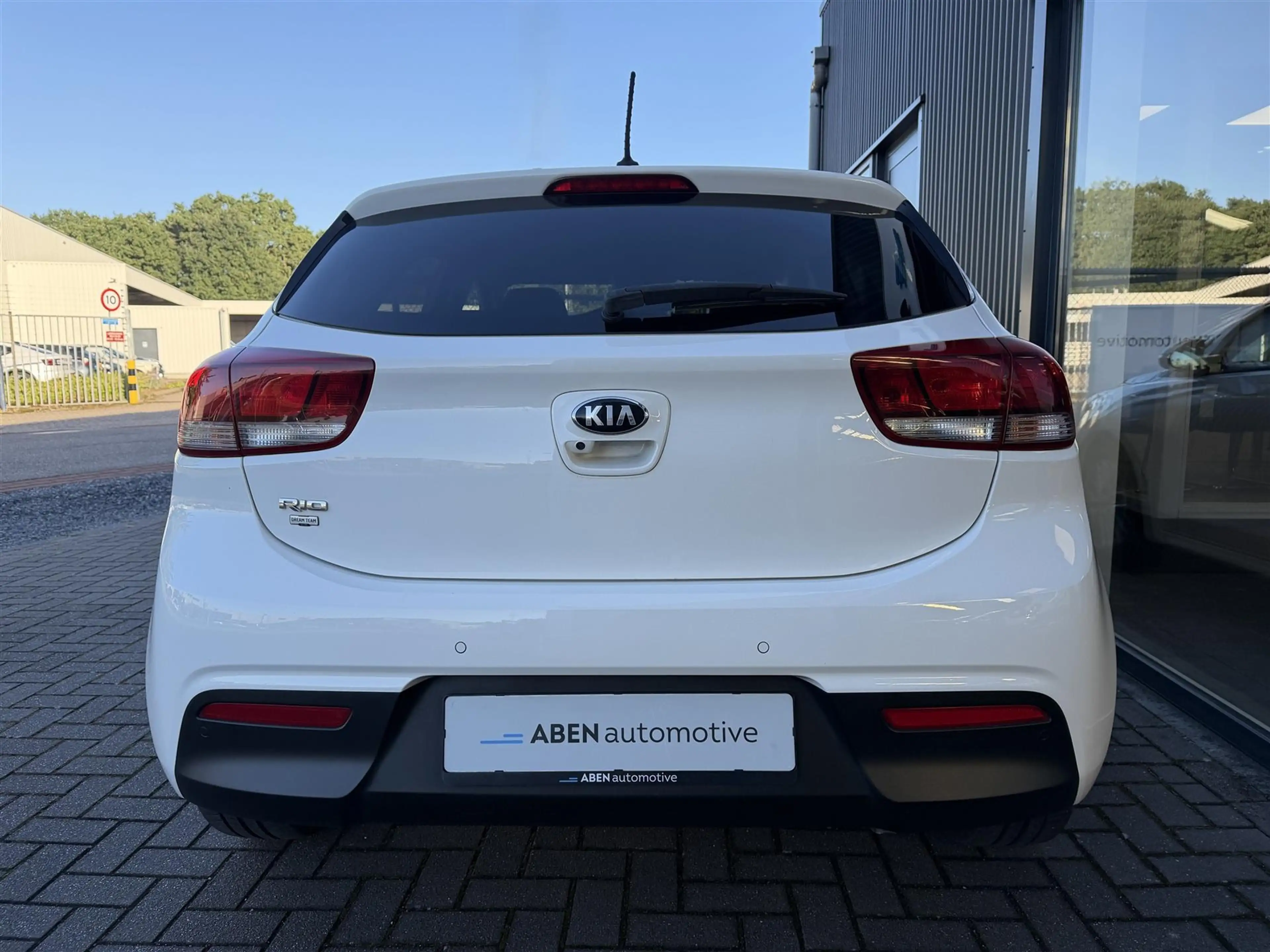 Kia Rio 1.2 cvvt 84PK Dream Team Edition (CARPLAY|WINTER P — photo 28