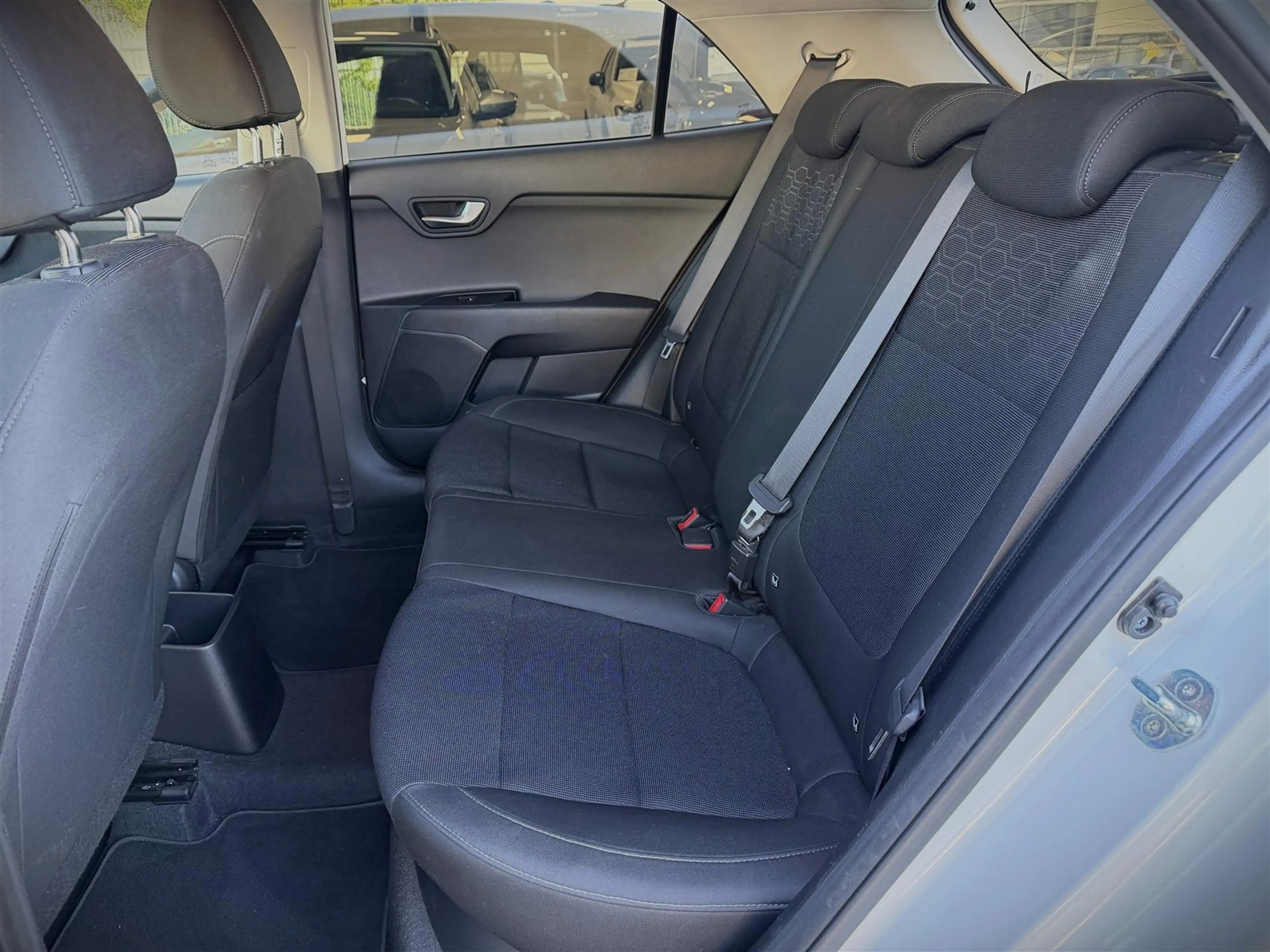 Kia Rio 1.2 cvvt 84PK Dream Team Edition (CARPLAY|WINTER P — photo 25