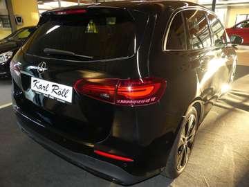 Bild 16 Mercedes-Benz B 180 Progressive Line Advanced, Night-Paket, Totwinkel.