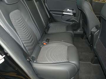 Bild 18 Mercedes-Benz B 180 Progressive Line Advanced, Night-Paket, Totwinkel.