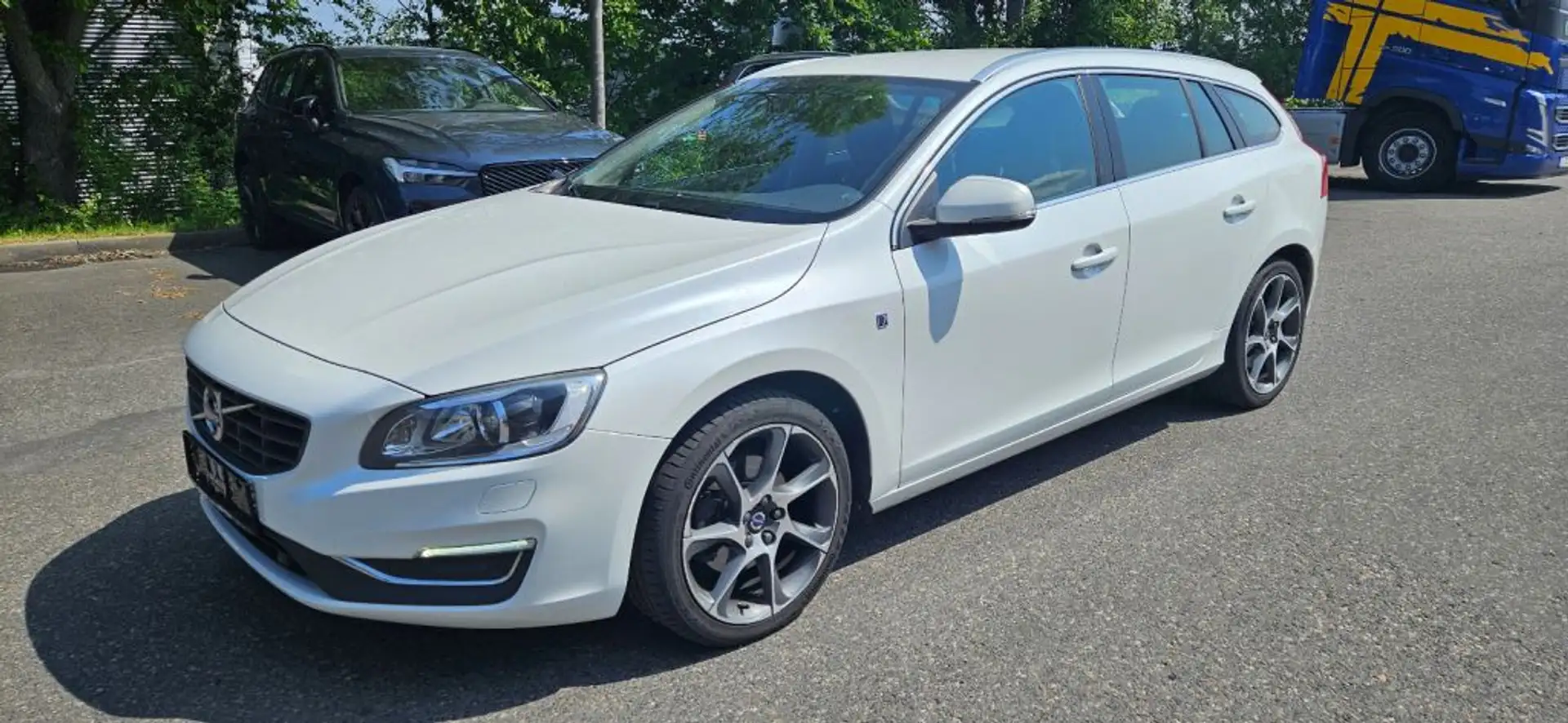 Volvo V60 V60 T3 Ocean Race|XENON|NAVI|PDC|SHZG| - 1