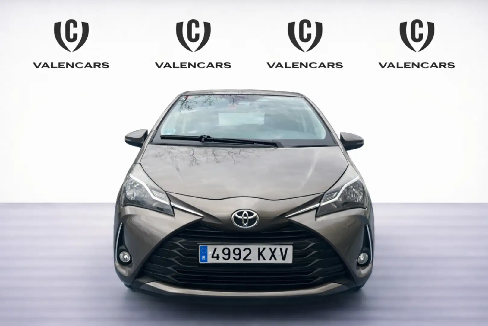 Toyota Yaris 1.0 Active Beige - 2