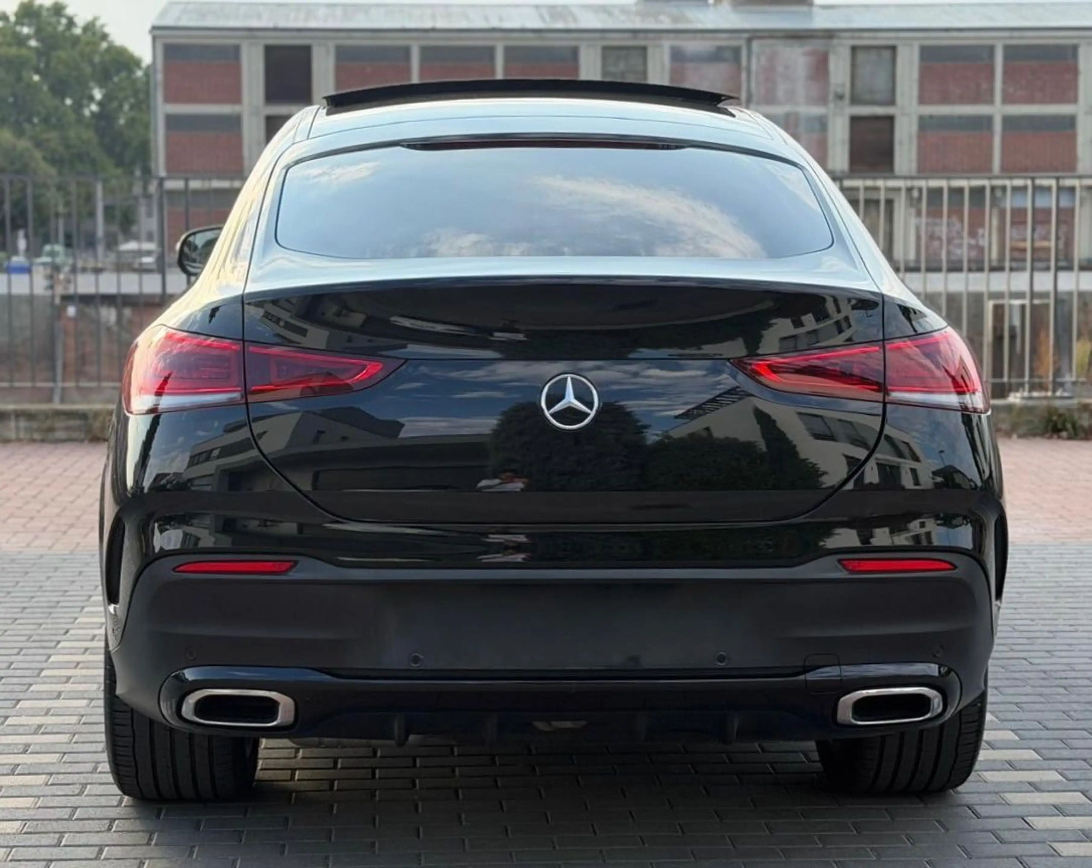 Mercedes-Benz GLE 400 COUPÉ AMG PANO/HUD/CARBON/3xDISPLAY/360° — photo 5