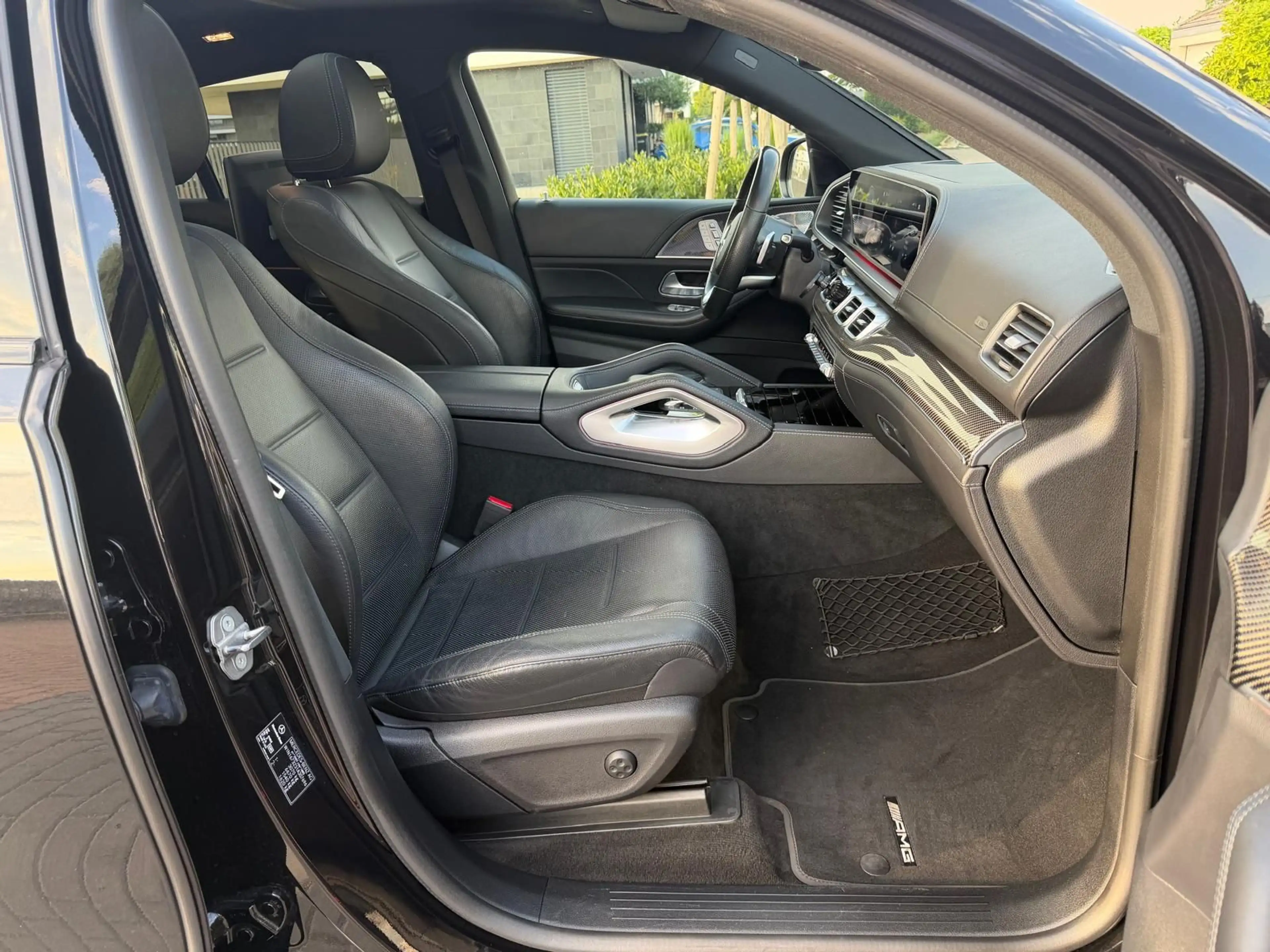 Mercedes-Benz GLE 400 COUPÉ AMG PANO/HUD/CARBON/3xDISPLAY/360° — photo 12