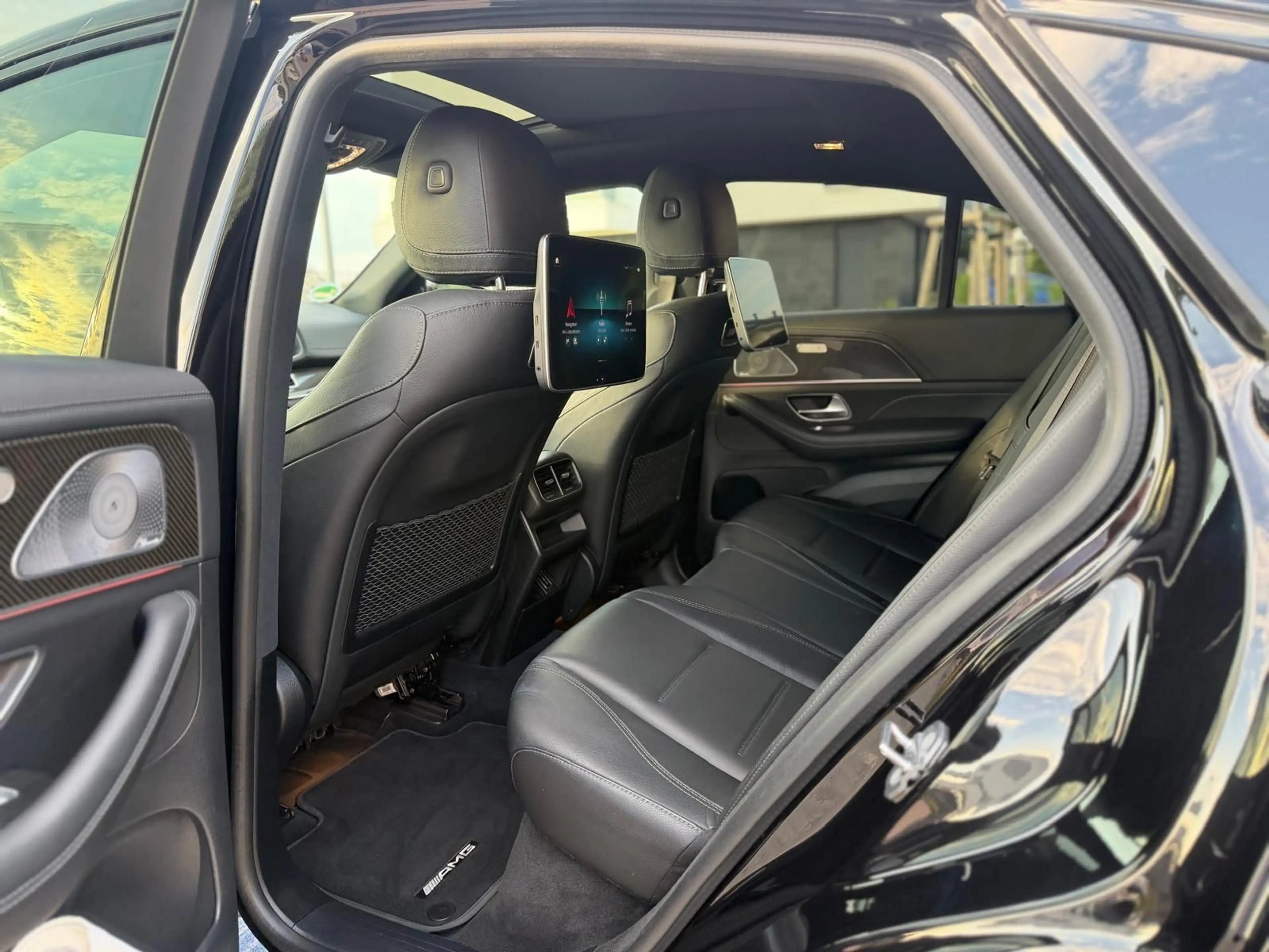 Mercedes-Benz GLE 400 COUPÉ AMG PANO/HUD/CARBON/3xDISPLAY/360° — photo 14