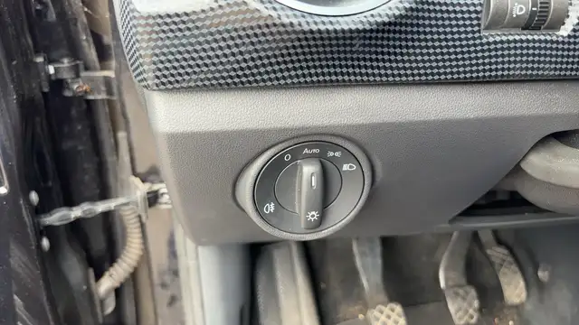 Volkswagen Up! view 6