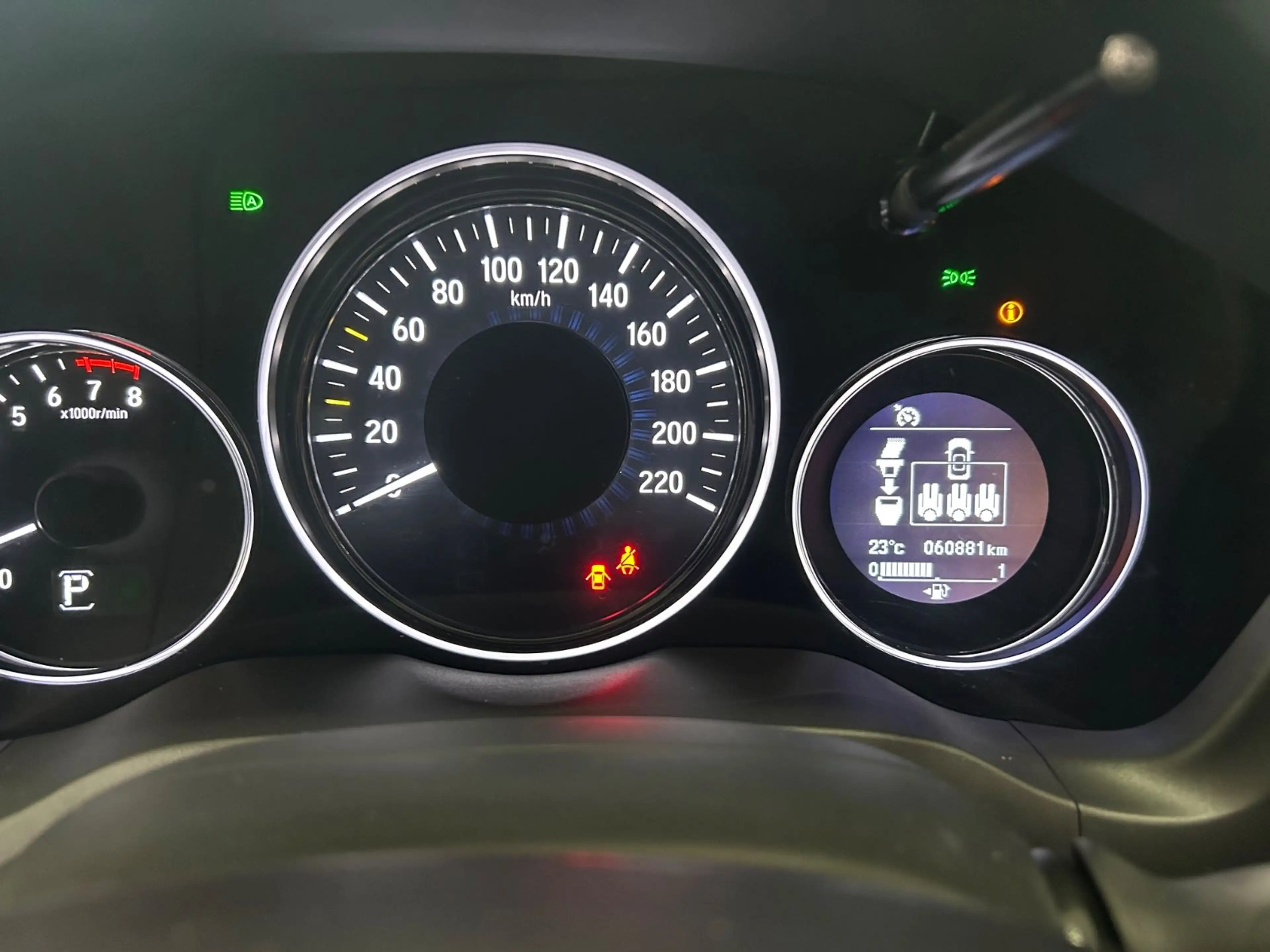 Honda HR-V 1.5 i-VTEC Elegance Automatik Navi Kamera — photo 13