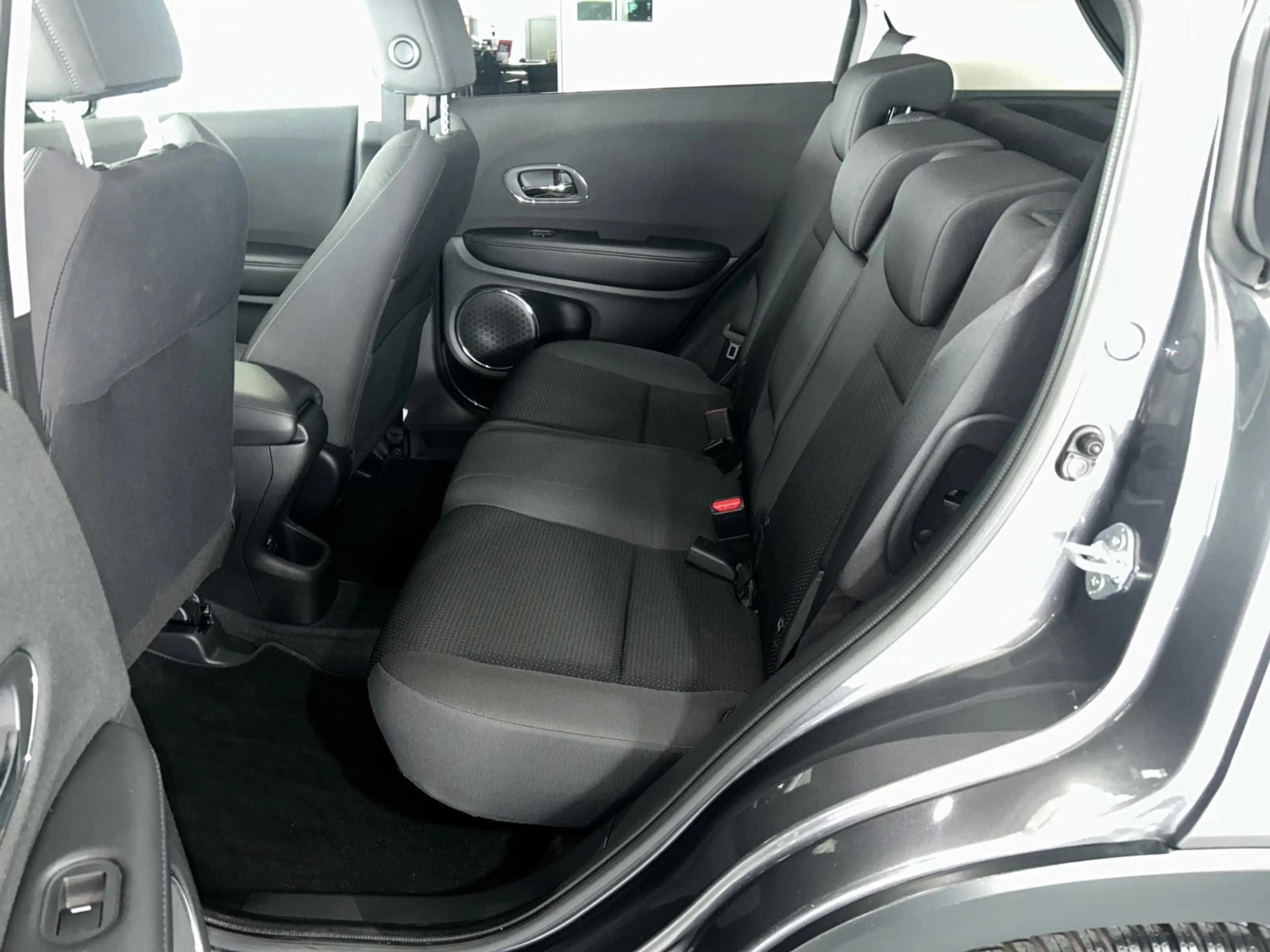 Honda HR-V 1.5 i-VTEC Elegance Automatik Navi Kamera — photo 7