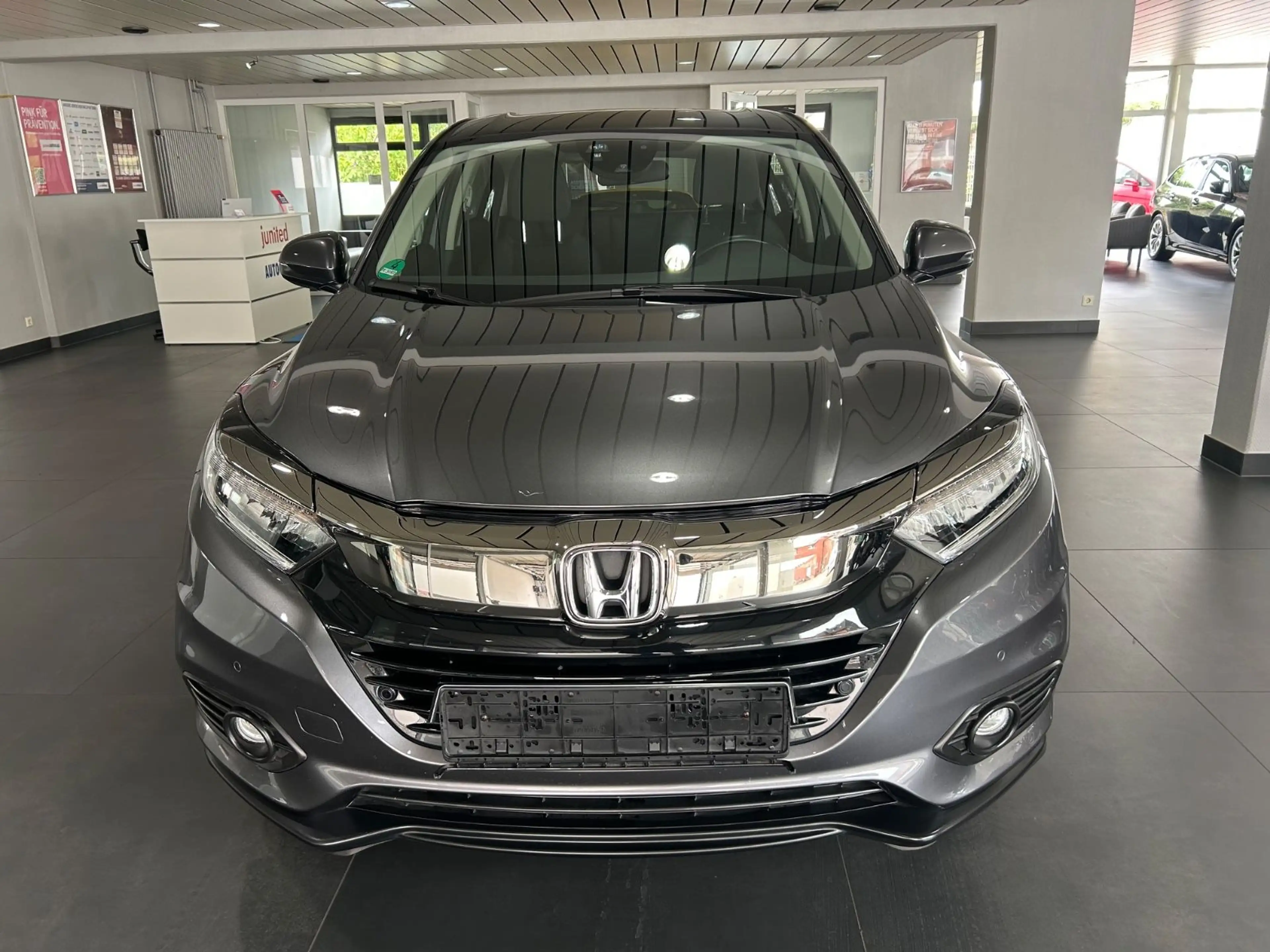 Honda HR-V 1.5 i-VTEC Elegance Automatik Navi Kamera — photo 2