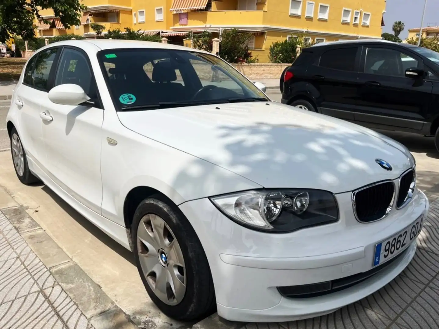 BMW BMW Serie 1 Berlina  Automático de 5 Puertas Blanco - 1