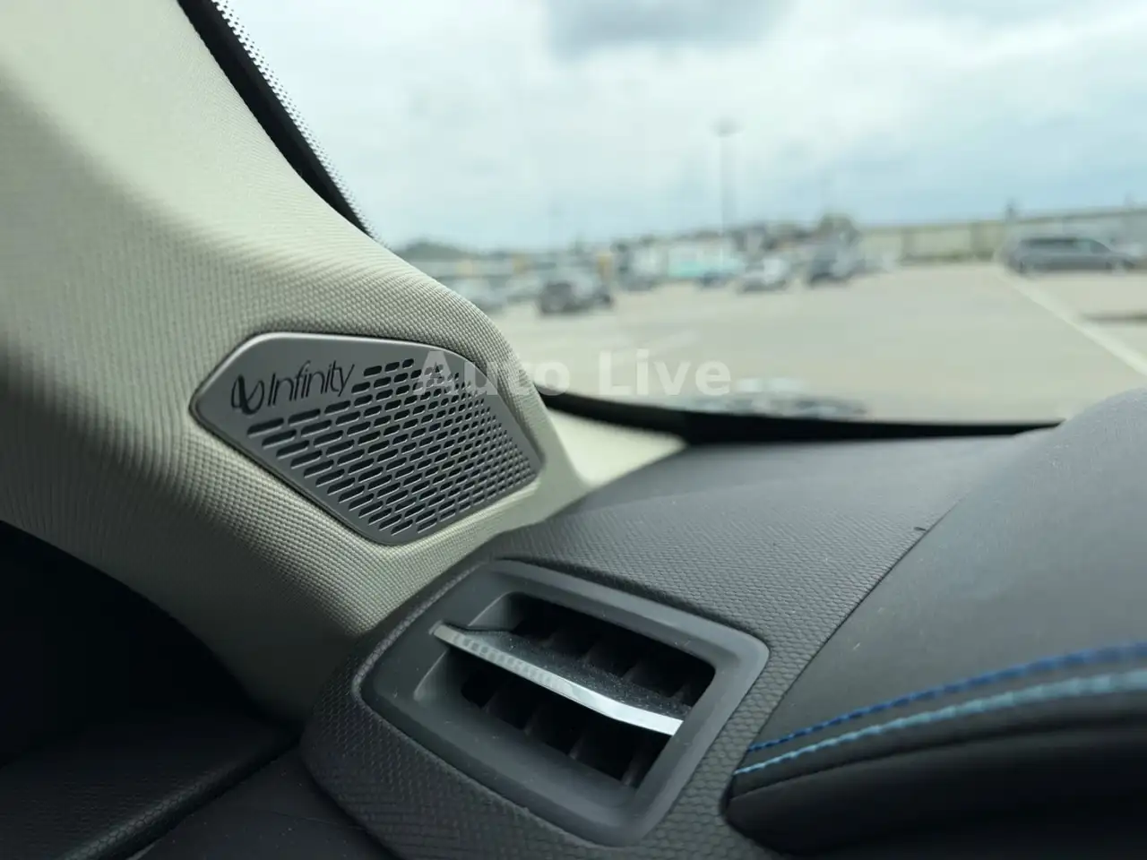 Lynk & Co 01 1.5 eHybrid*PHEV*PANO*VIRTUAL*NAVI*LED*360° 28