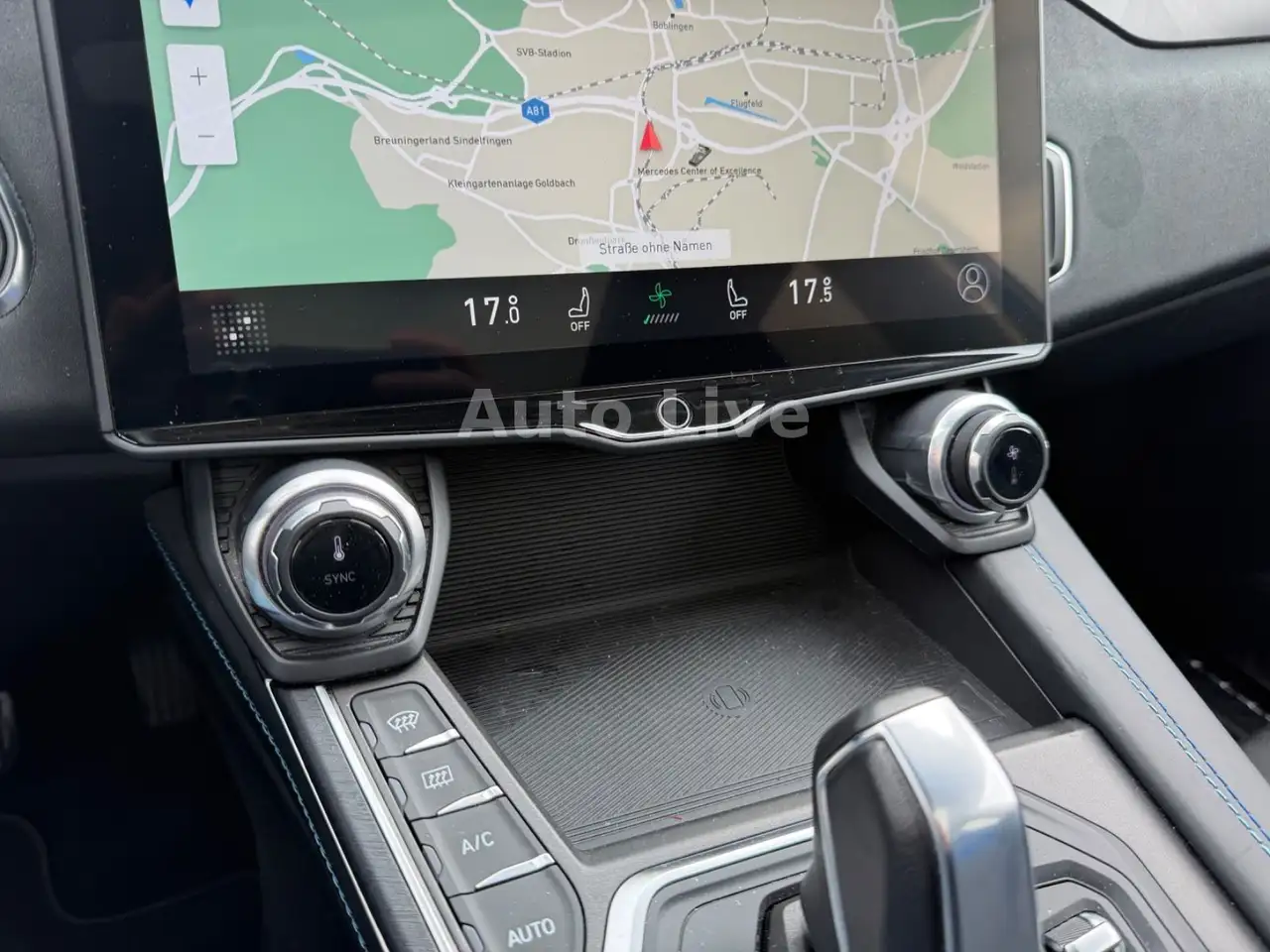 Lynk & Co 01 1.5 eHybrid*PHEV*PANO*VIRTUAL*NAVI*LED*360° 26