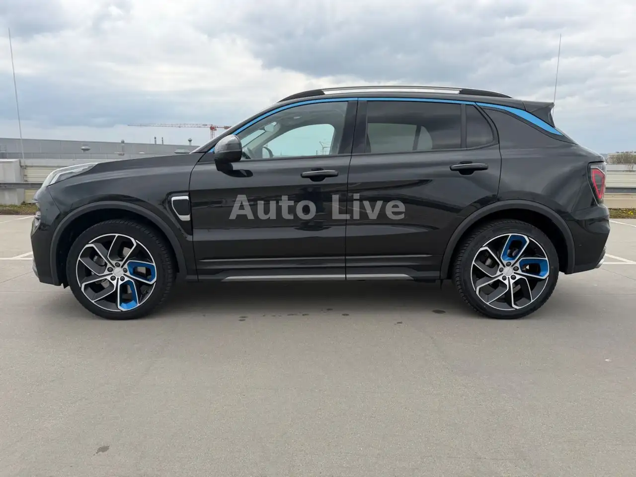 Lynk & Co 01 1.5 eHybrid*PHEV*PANO*VIRTUAL*NAVI*LED*360° 2