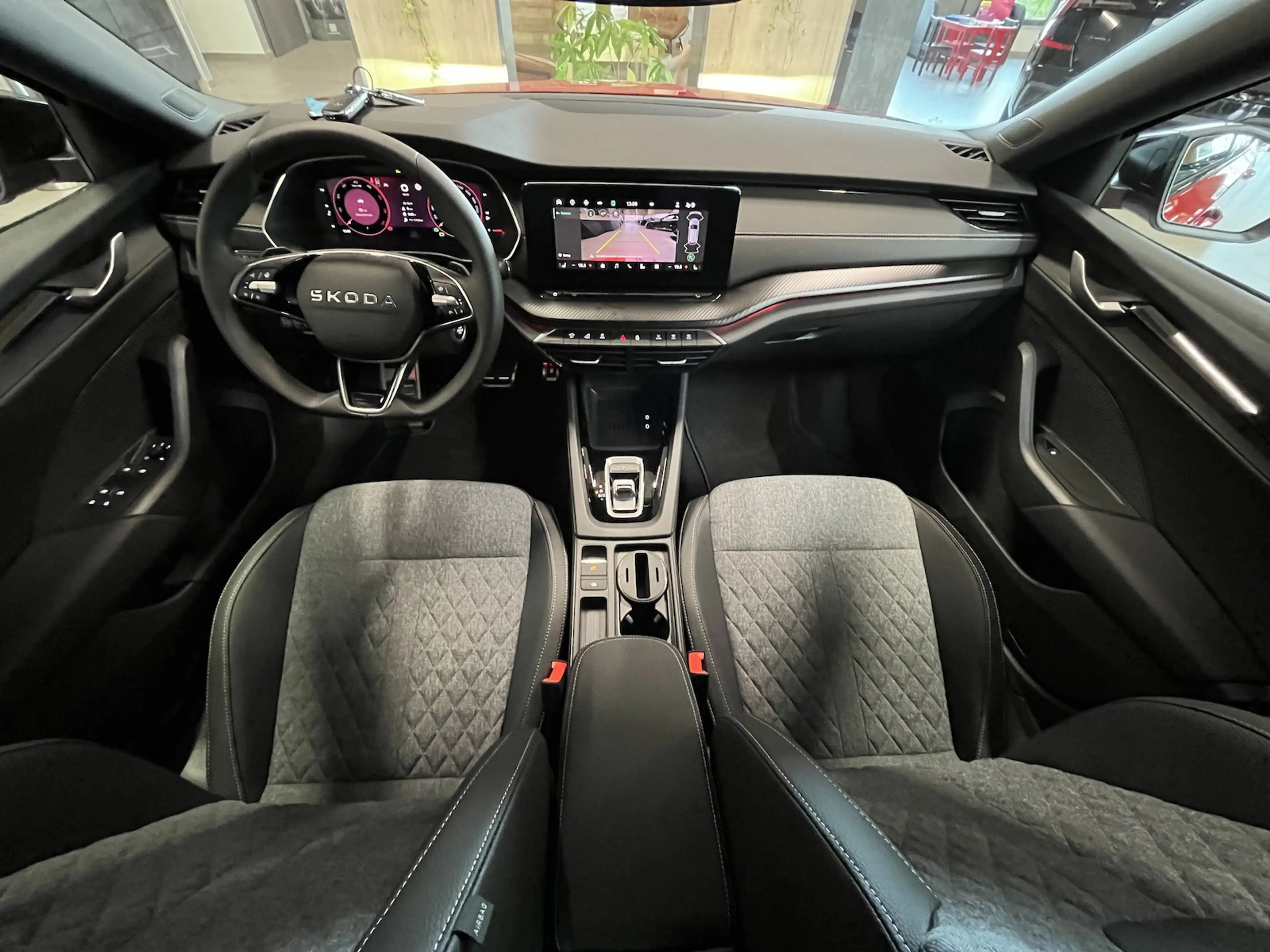 Skoda Octavia Combi 2.0 TDI Sportline AHK 5JG ACC Side — photo 8