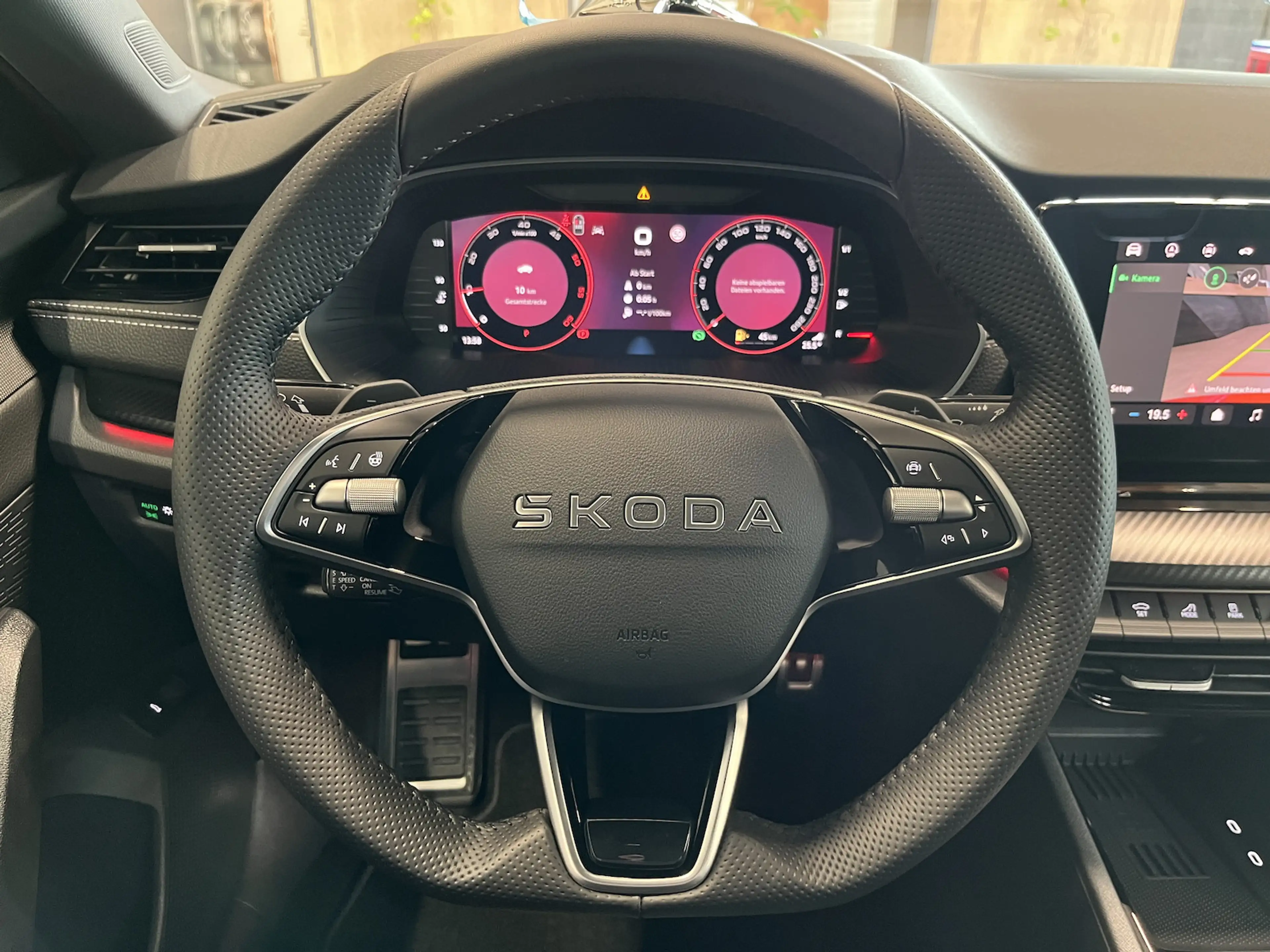 Skoda Octavia Combi 2.0 TDI Sportline AHK 5JG ACC Side — photo 11