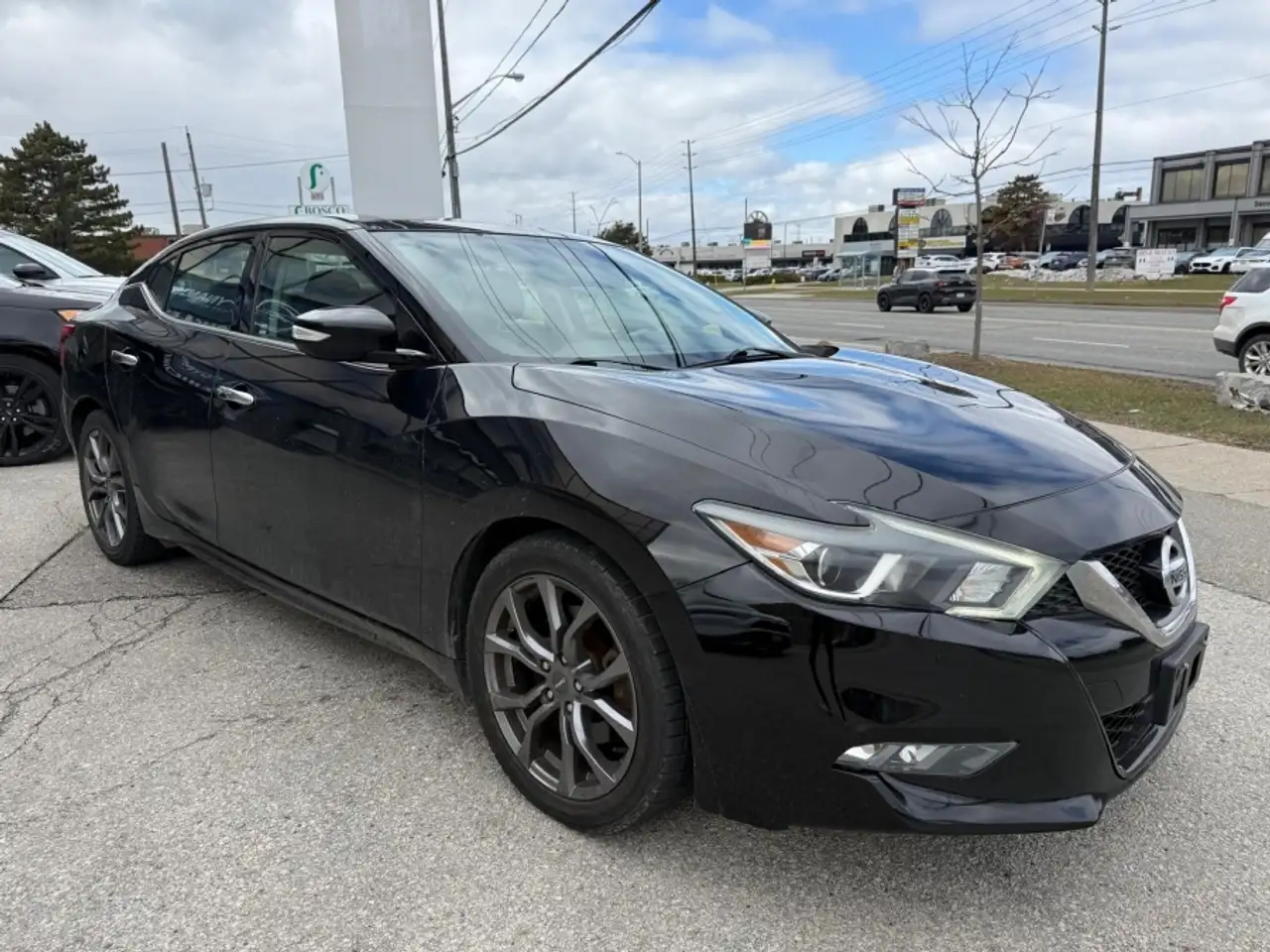 Nissan Maxima снимка Nissan Maxima