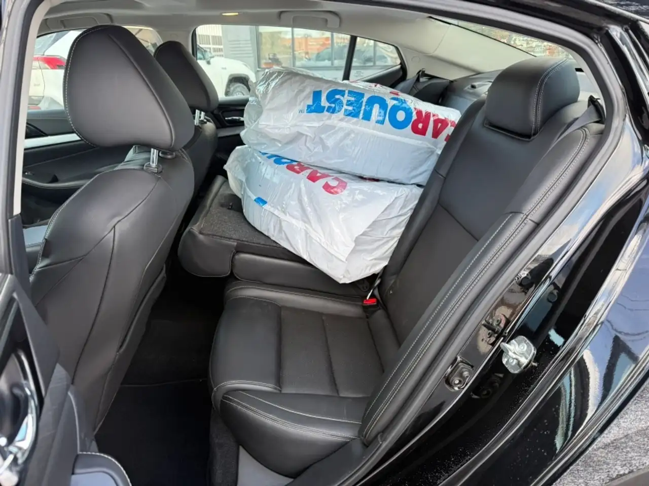 Nissan Maxima снимка Nissan Maxima