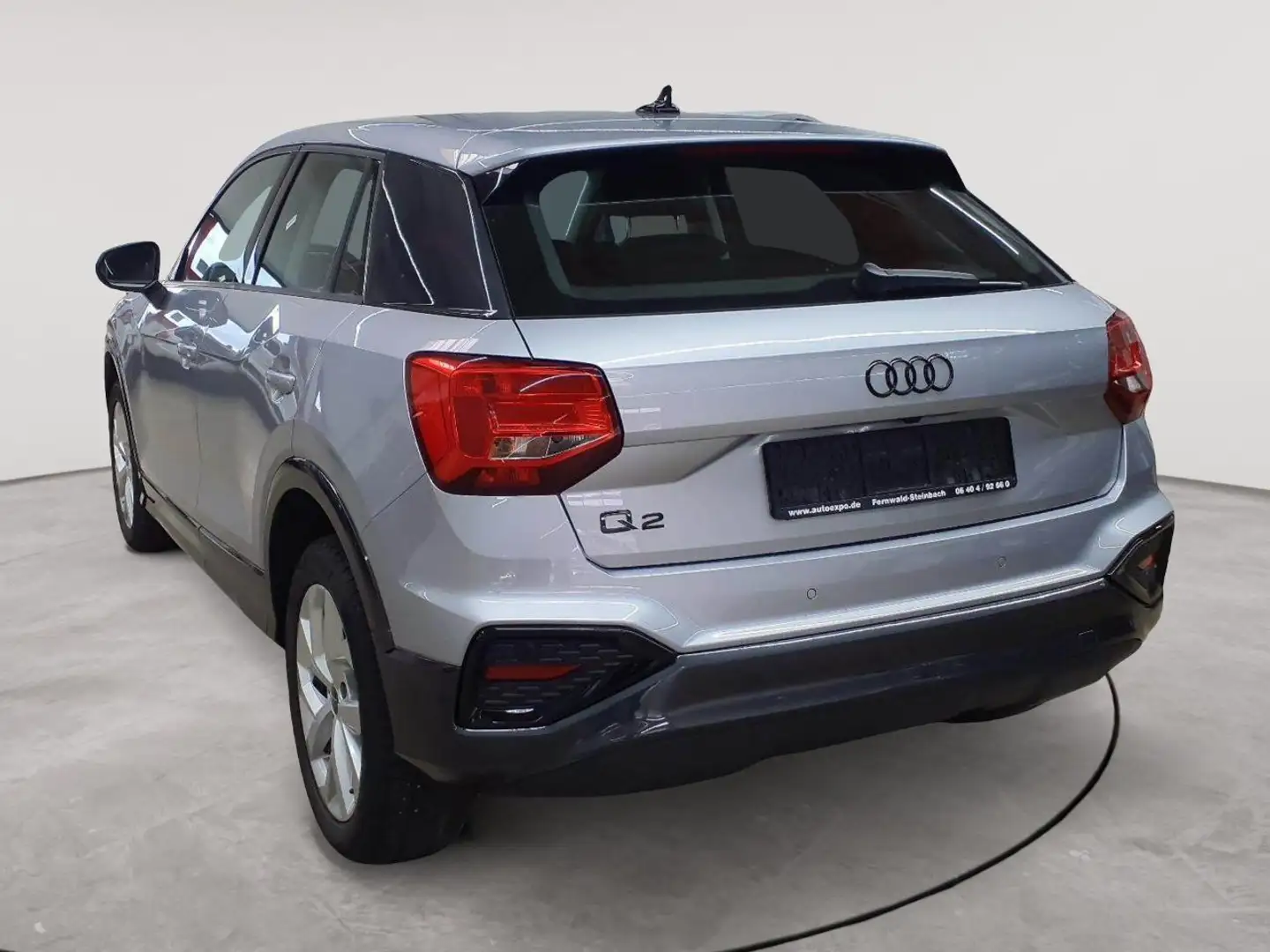 Audi Q2 Q2 35TFSI Stronic adva. SHZ KAM Totwinkelwarner Silber - 2
