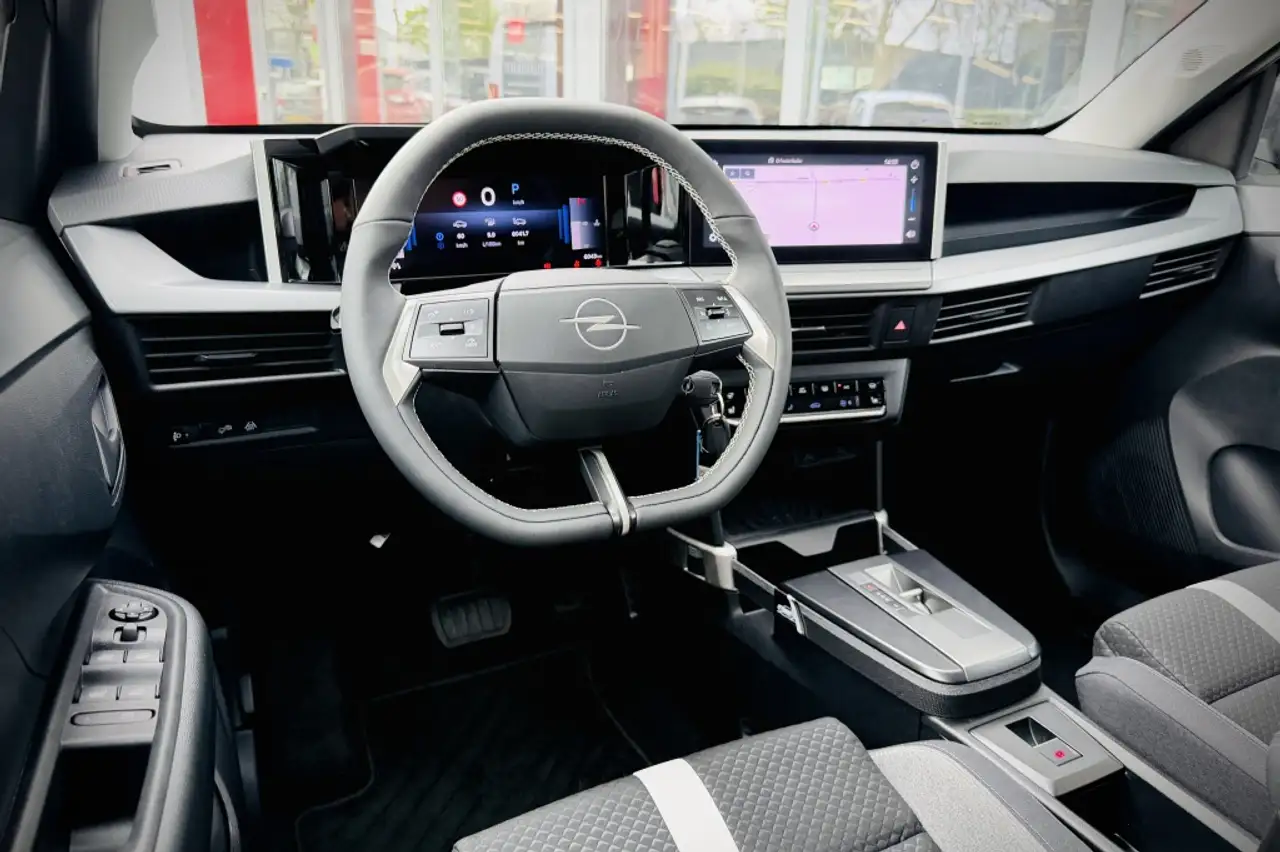 Opel Frontera 1.2 Turbo Hybrid | CAMERA | STUUR - STOELVERWARMIN 17