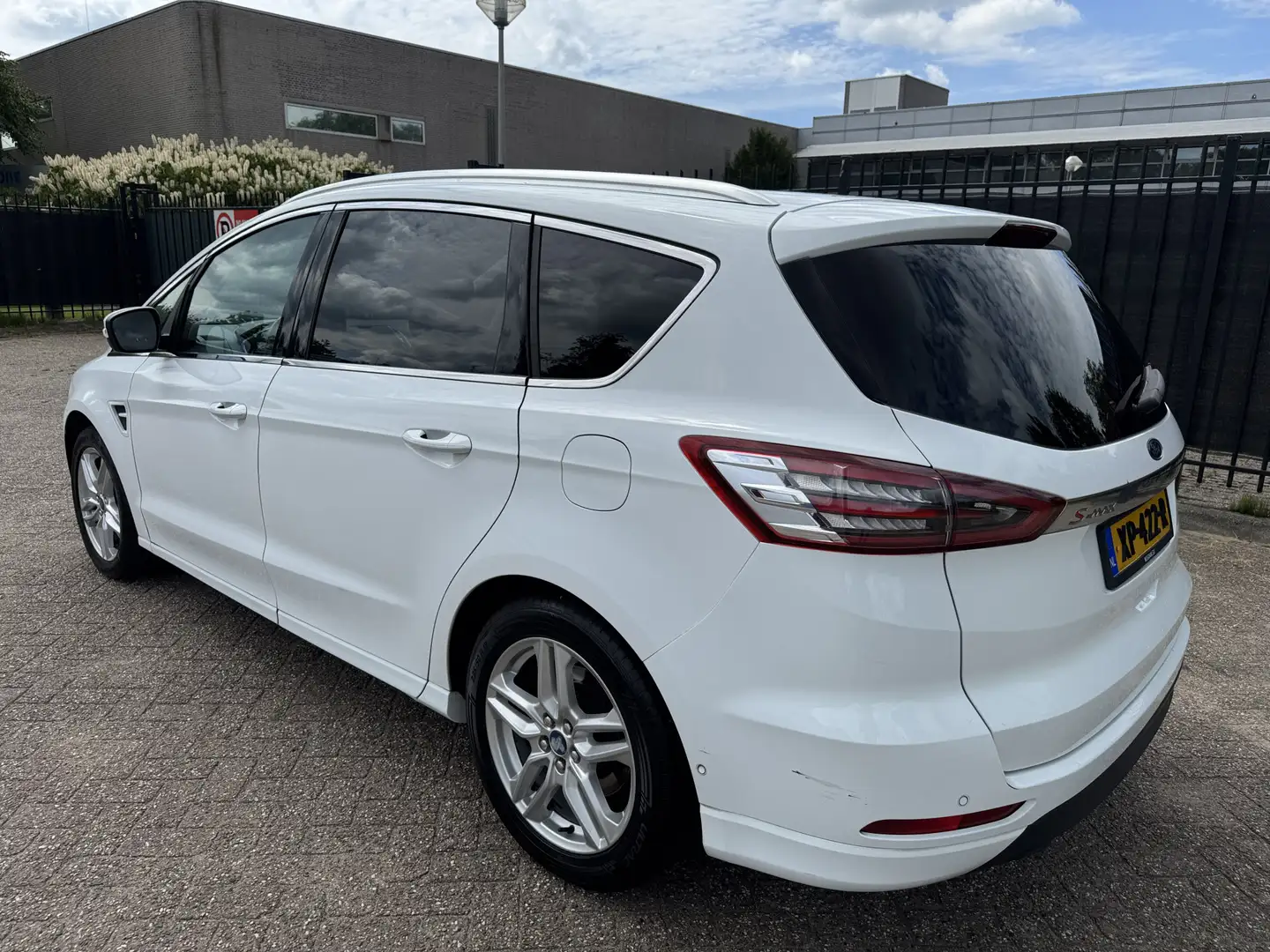 Ford S-Max 1.5 Titanium 7 Pers Navi/Clima/Stoelverw/PDC Wit - 2