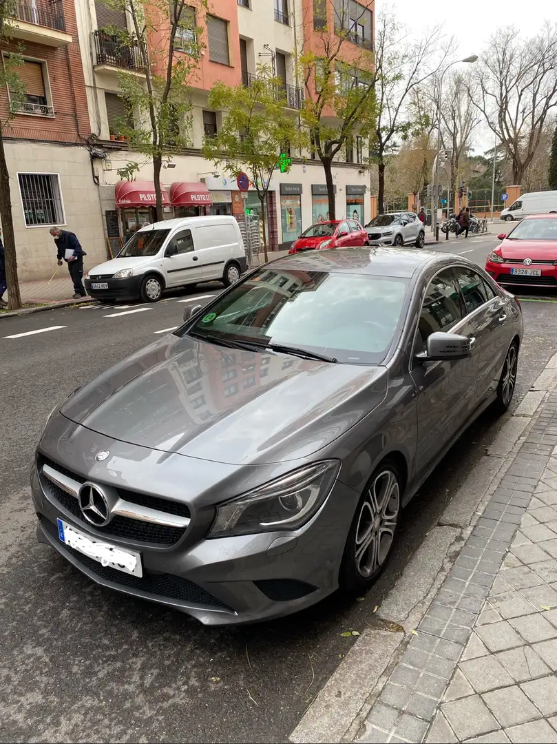 Mercedes-Benz CLA 220 220d Urban 7G-DCT 177 Gris - 1