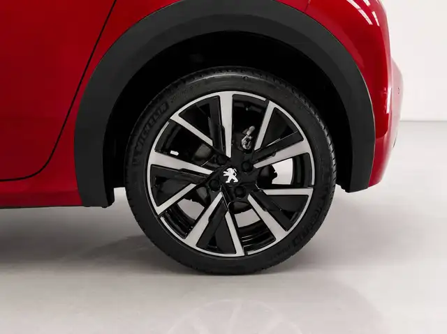 Peugeot 208 view 8