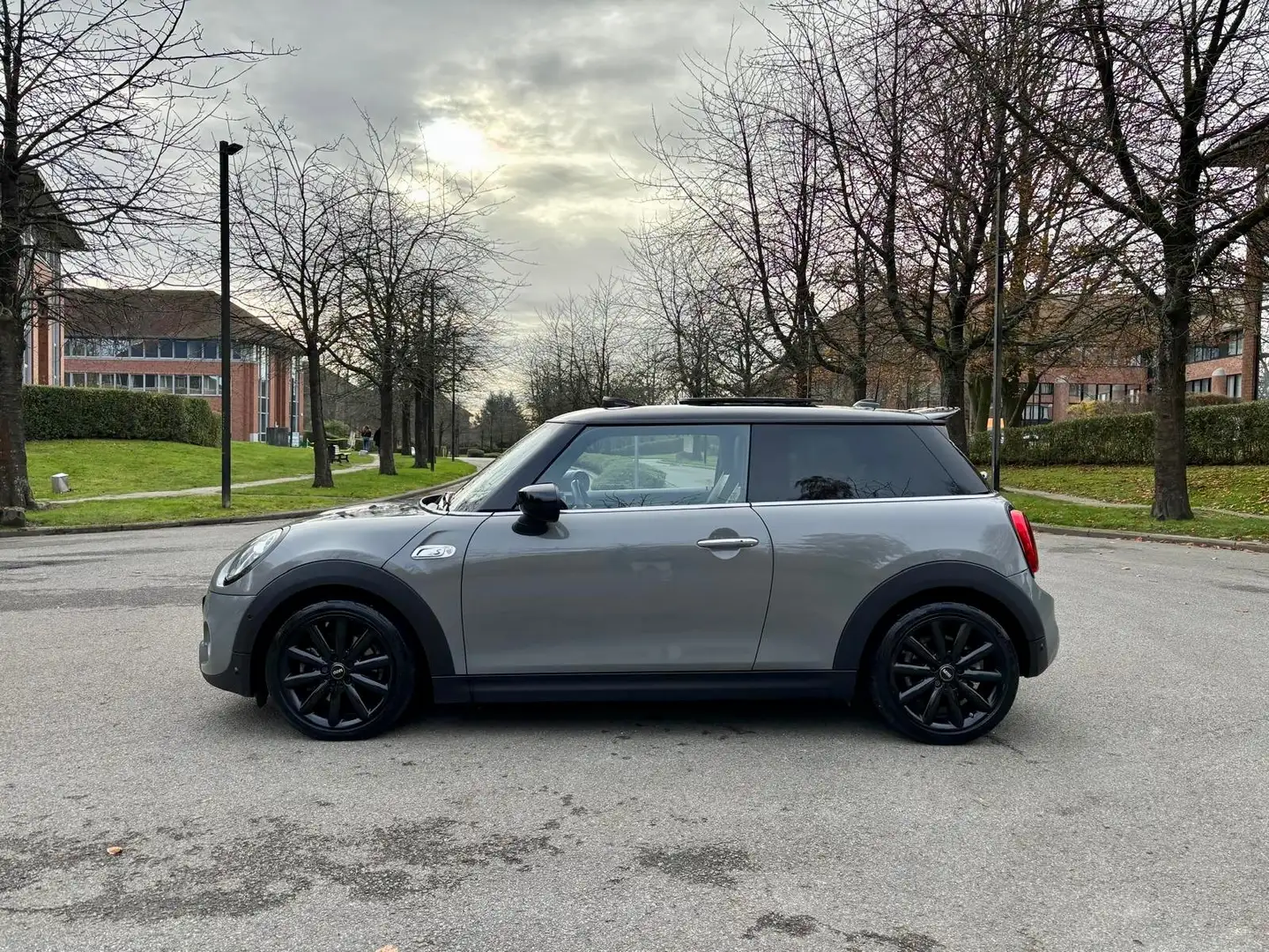 MINI Cooper S 2.0AS *Pano - Led - Camera - Harman - Keyless * Grijs - 1