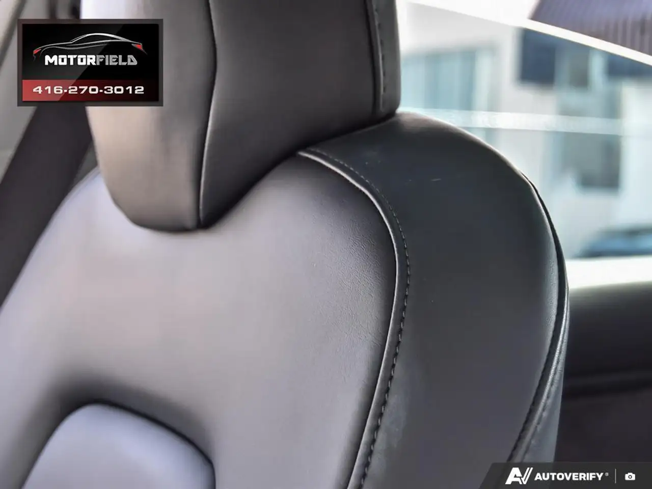 Tesla Model 3 снимка Tesla Model 3