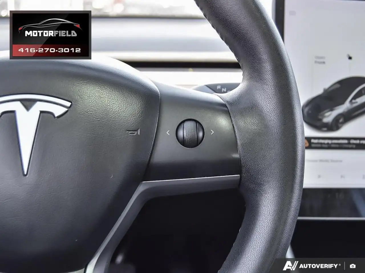 Tesla Model 3 снимка Tesla Model 3