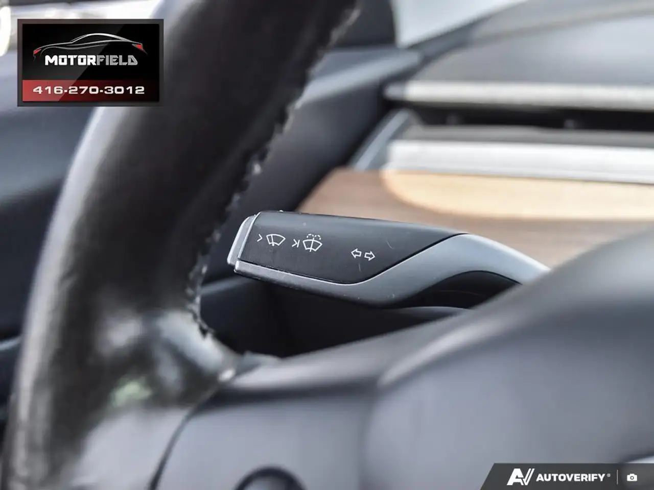 Tesla Model 3 снимка Tesla Model 3