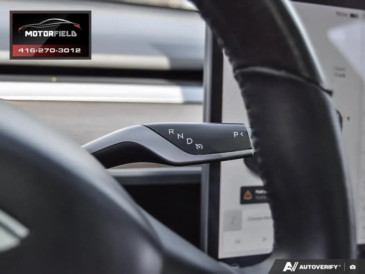 Tesla Model 3 снимка Tesla Model 3