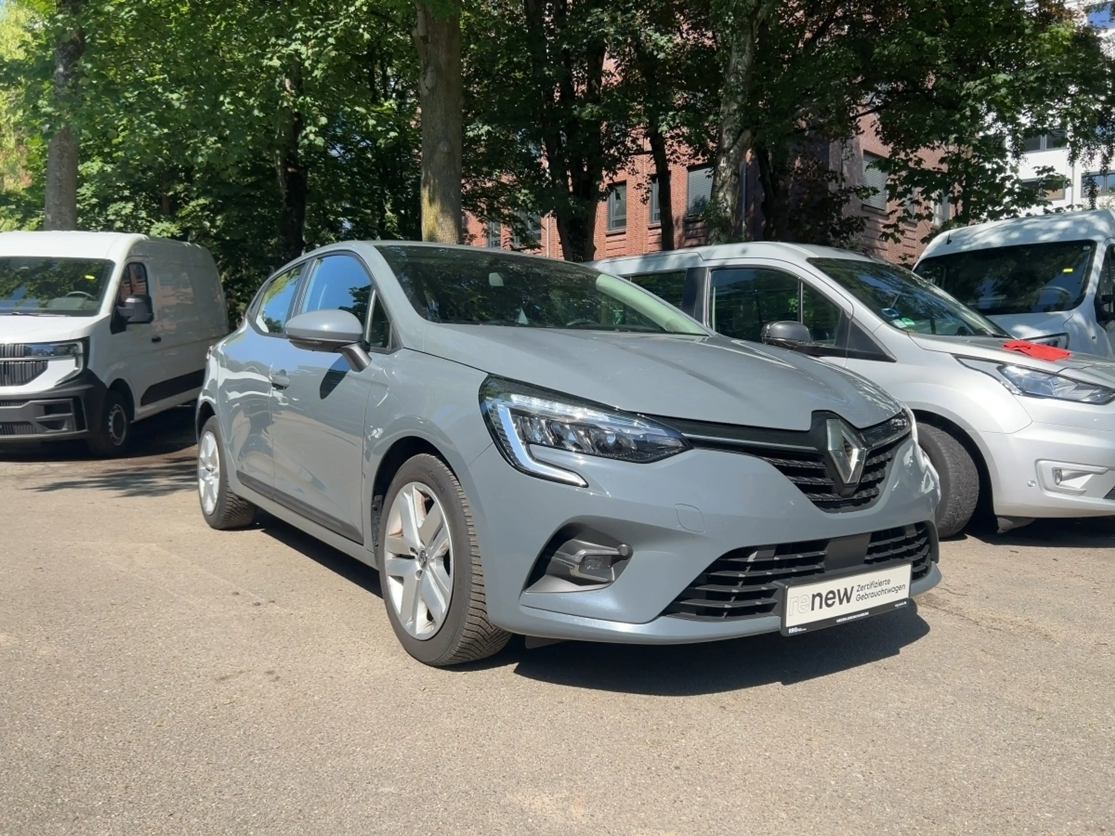 Renault Clio BUSINESS EDITION TCe 90  Apple CarPlay — photo 7