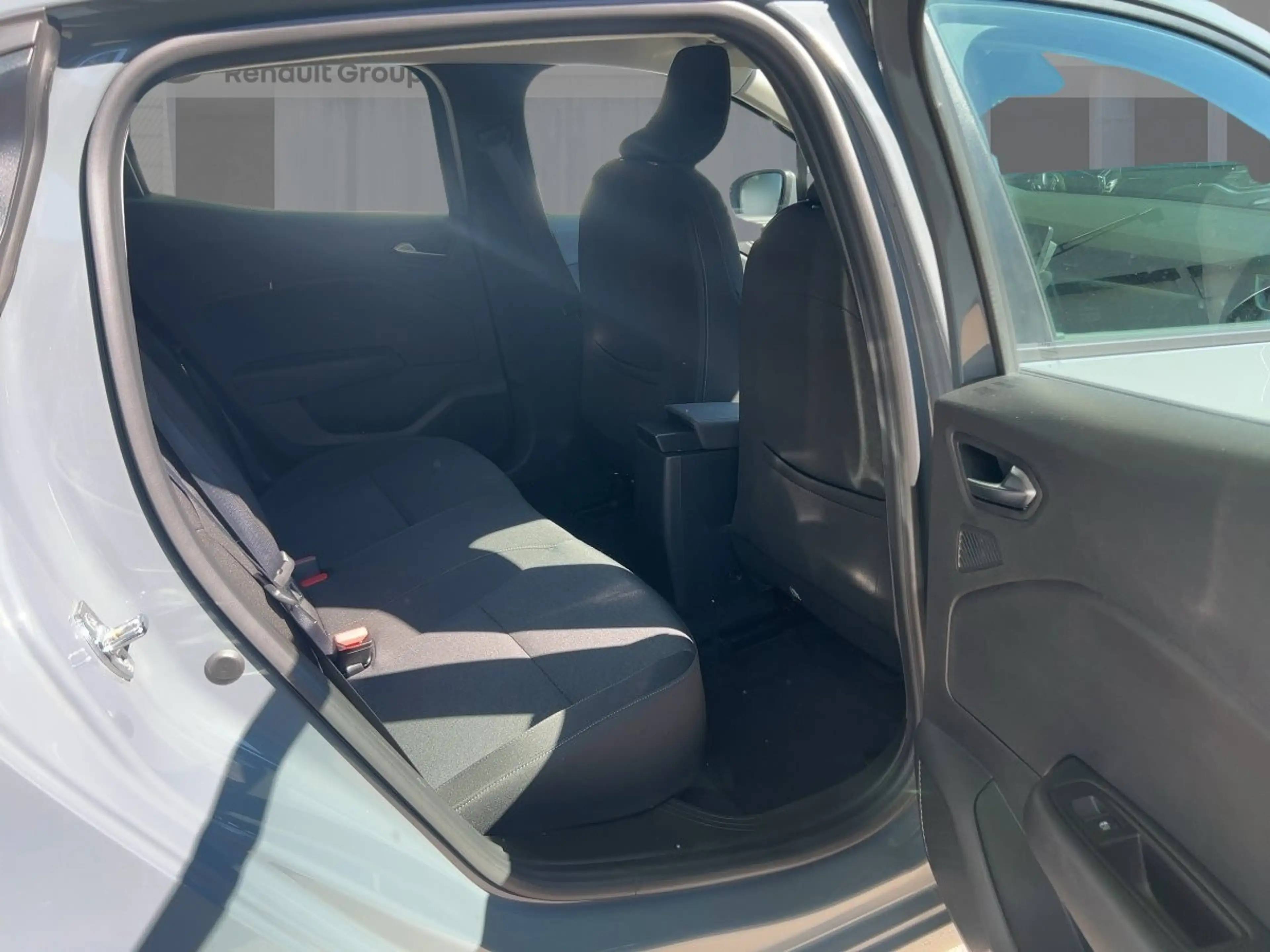 Renault Clio BUSINESS EDITION TCe 90  Apple CarPlay — photo 9