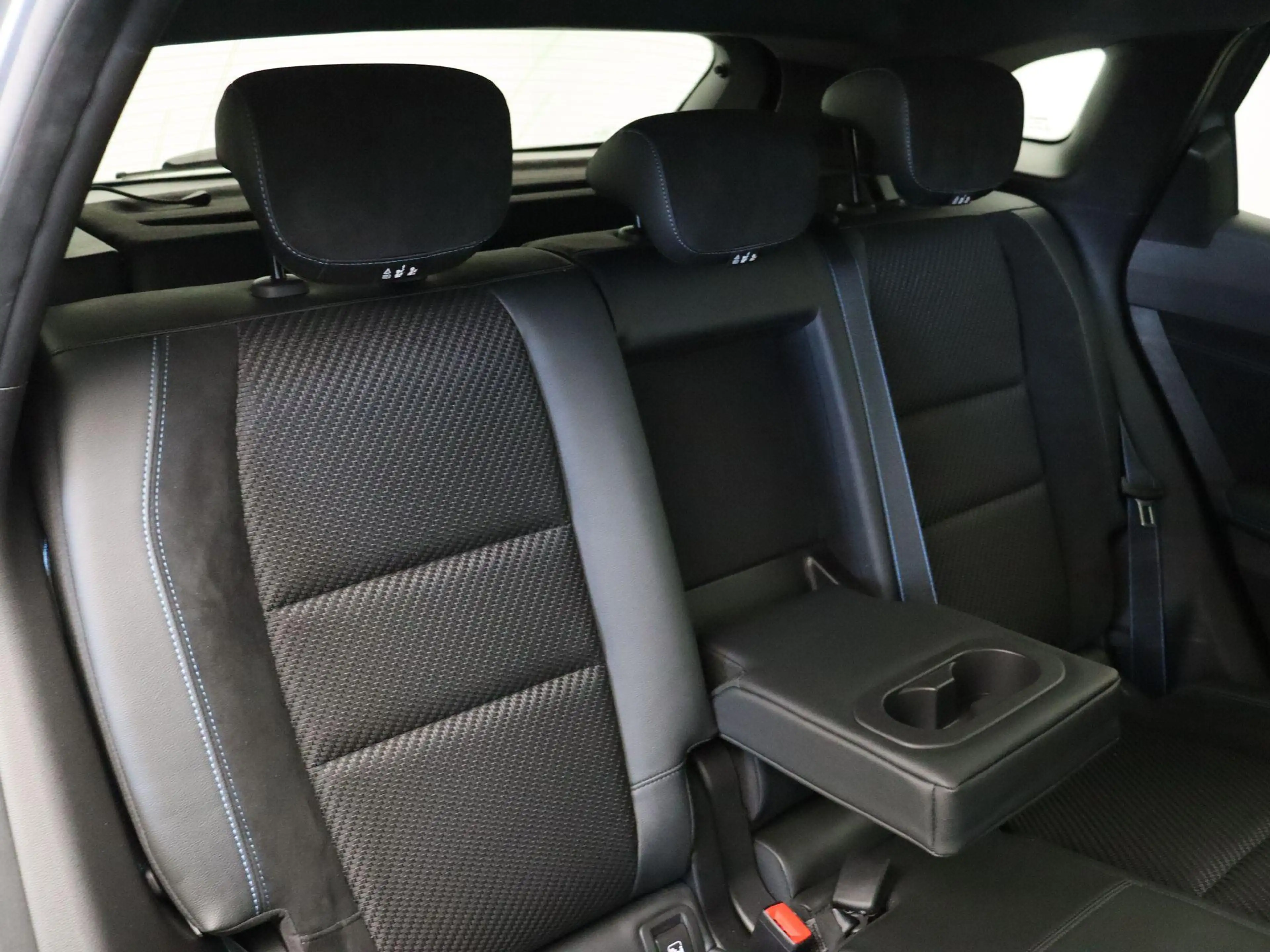 Renault Austral 1.2 E-Tech full hybrid 200 techno esprit Alpine | — photo 9